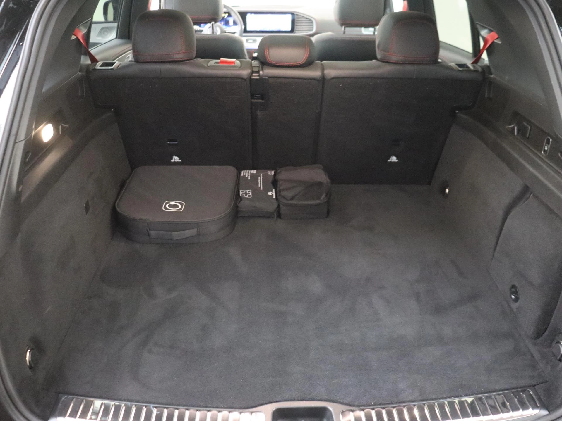 Mercedes-Benz-GLE-image-43