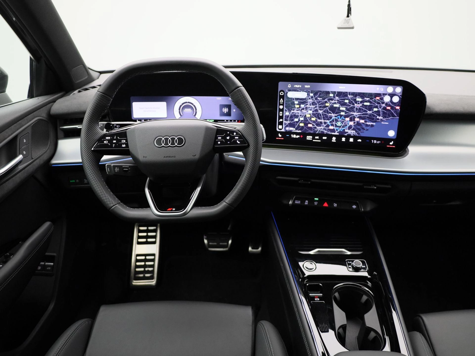 Audi-Q3-image-6