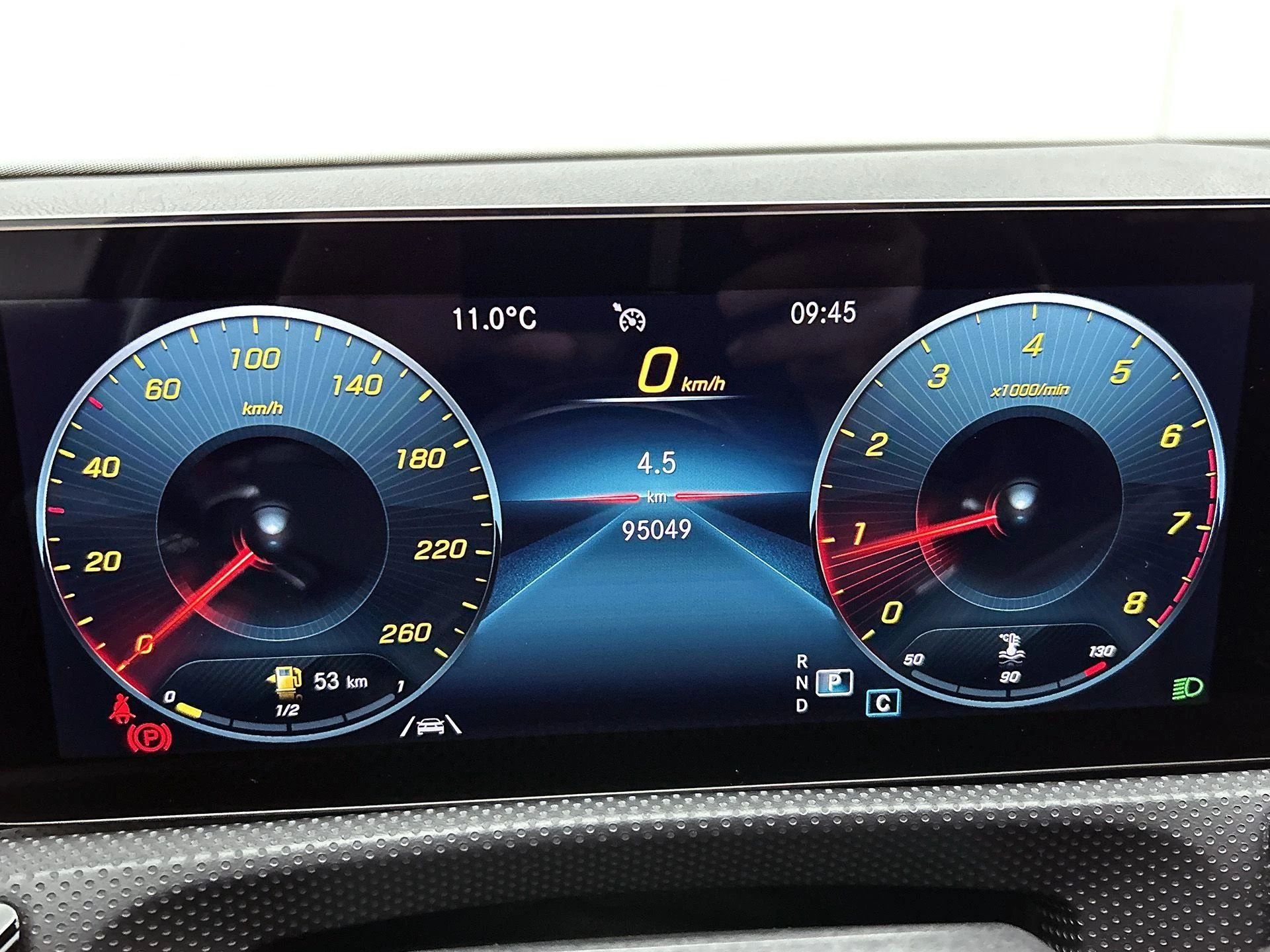 Mercedes-Benz-A-Klasse-image-21