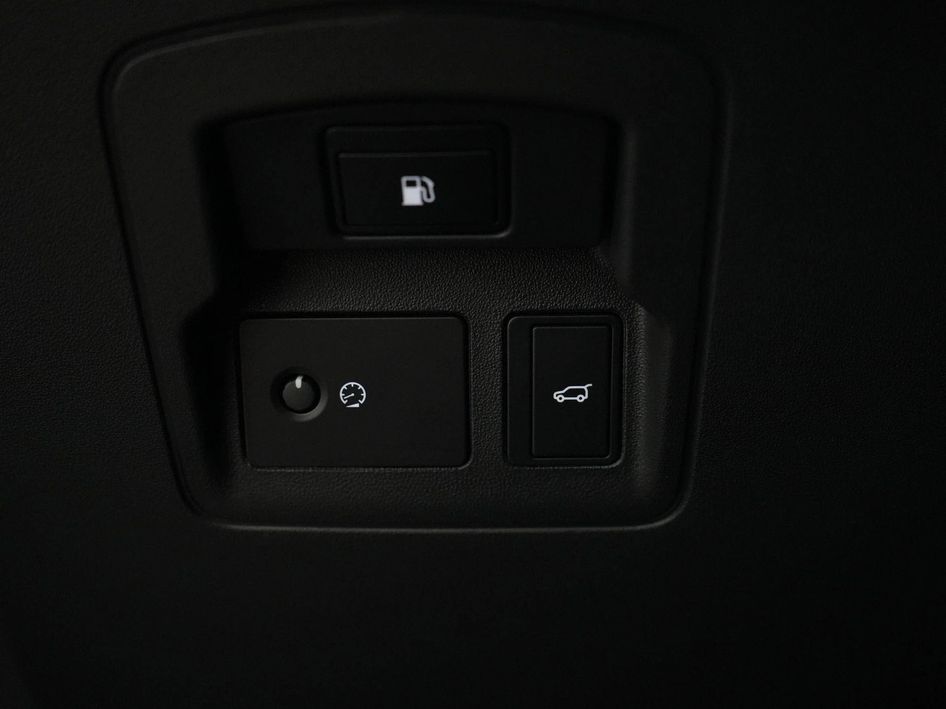 Land Rover-Range Rover Velar-image-16