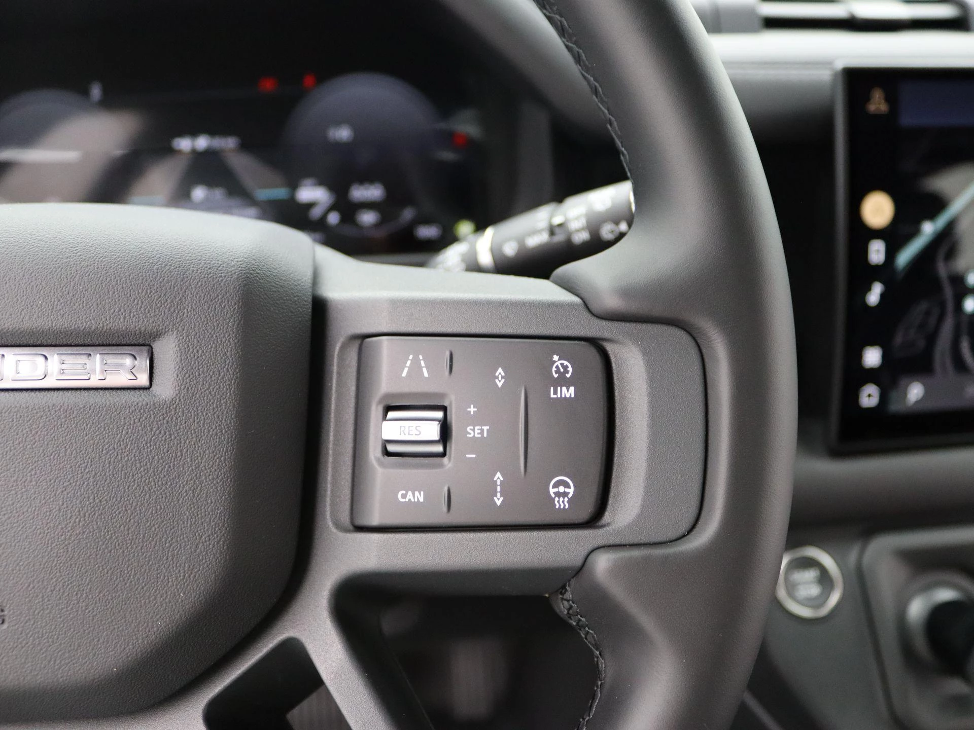 Land Rover-Defender-image-20