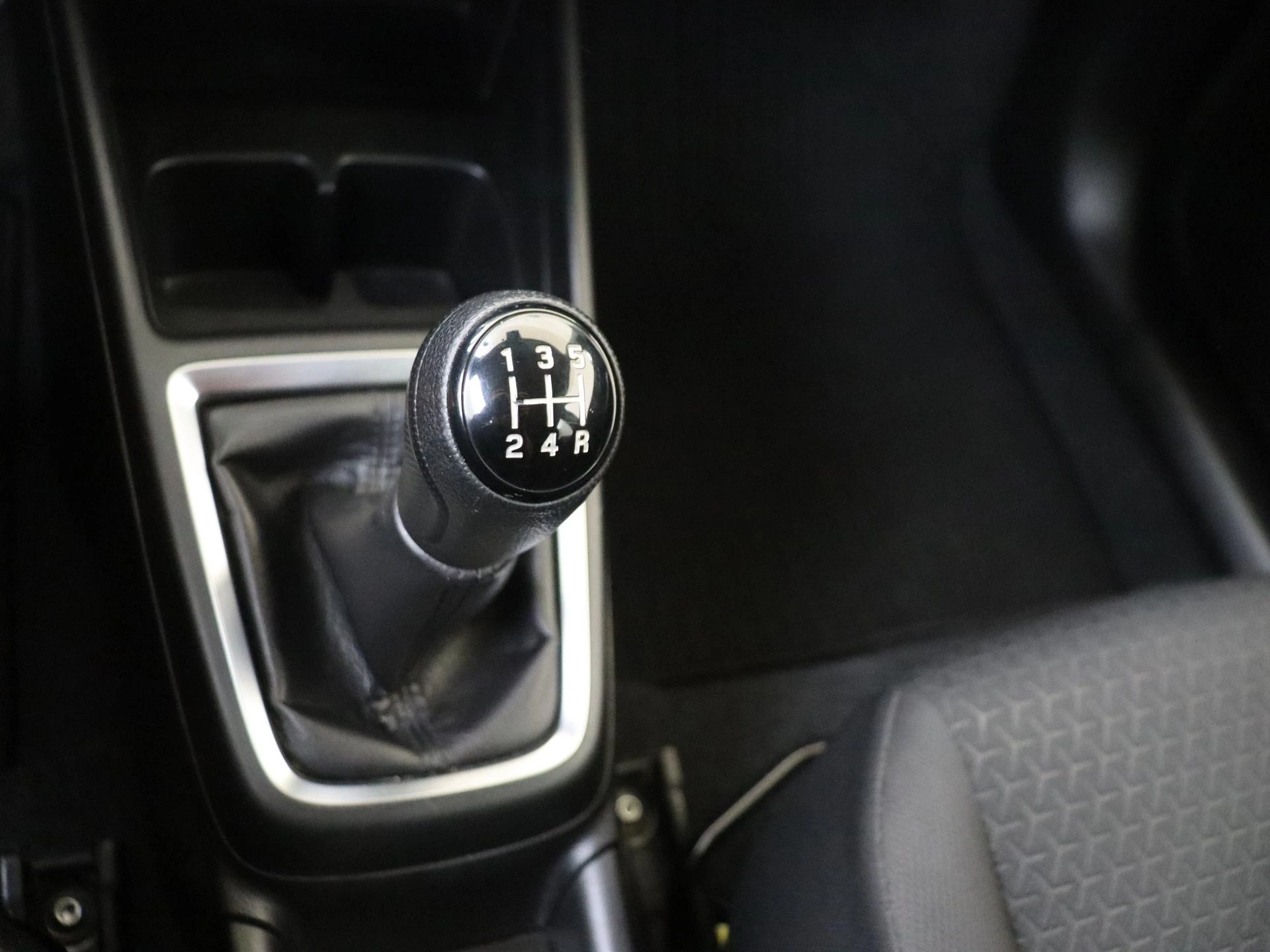 Suzuki-Swift-image-14
