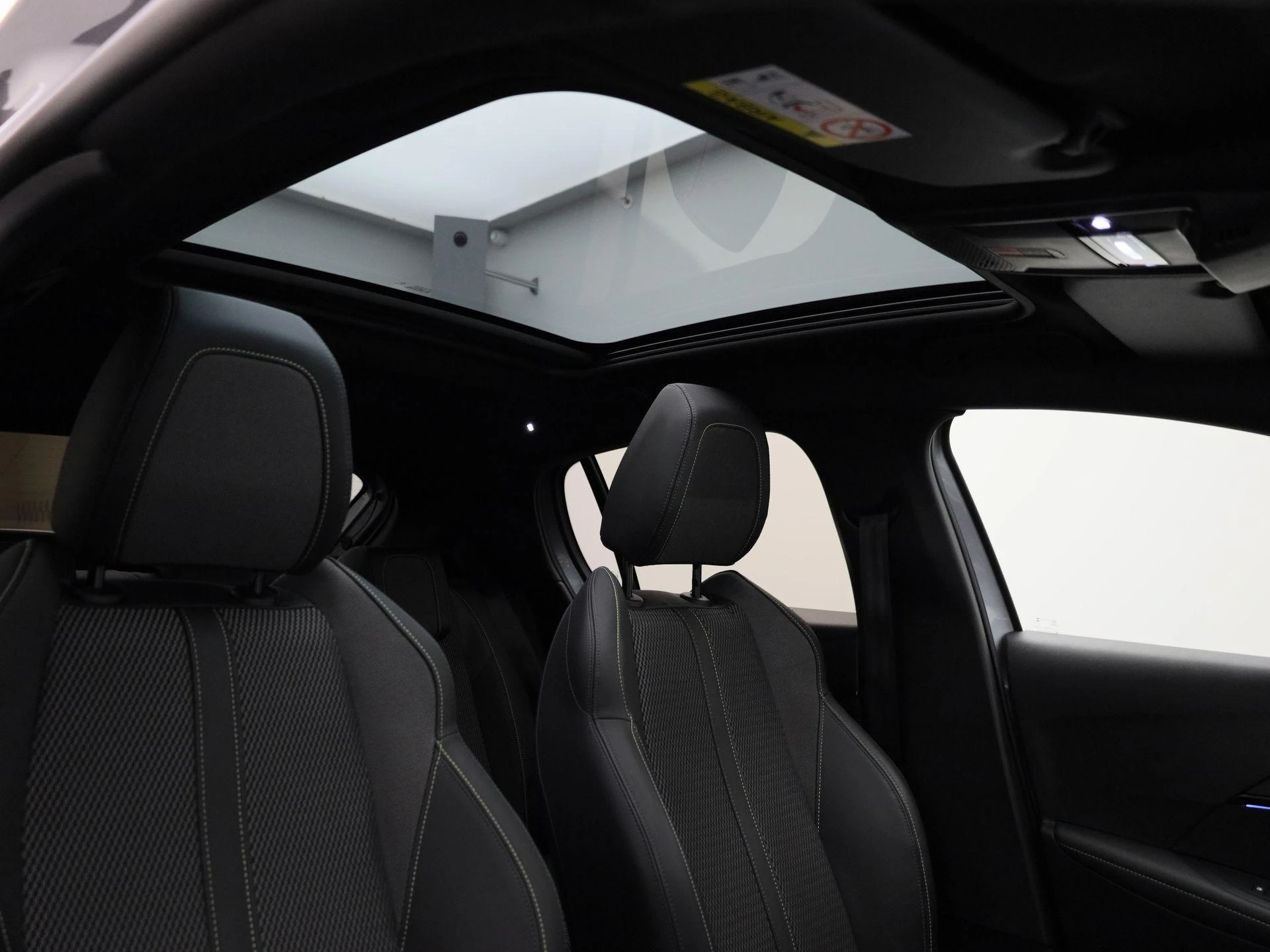 Peugeot 208 1.2 PureTech 100 GT