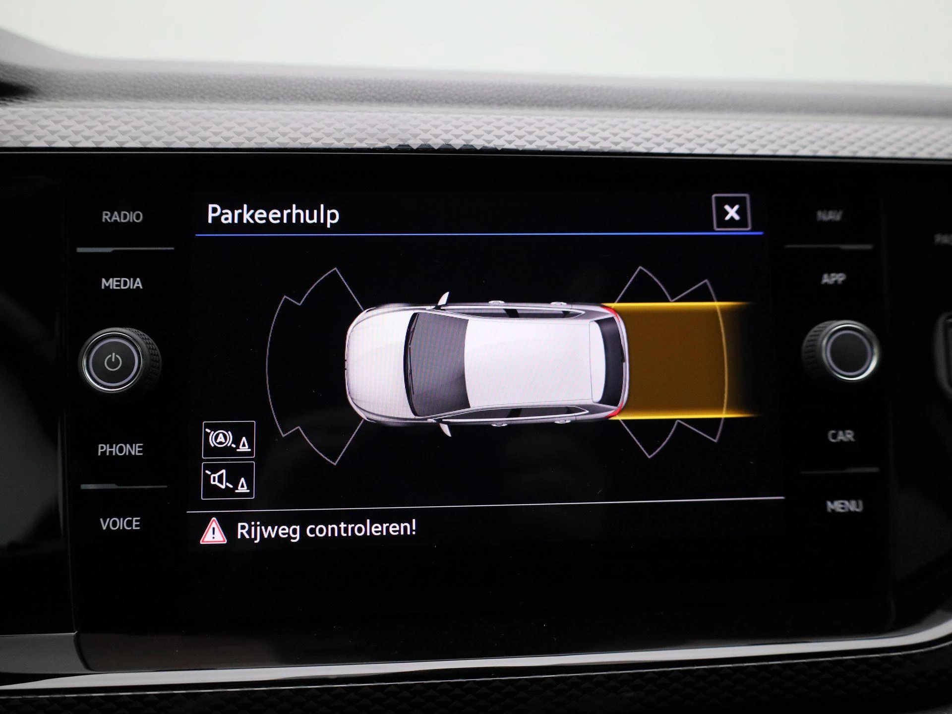 Volkswagen-Polo-image-26