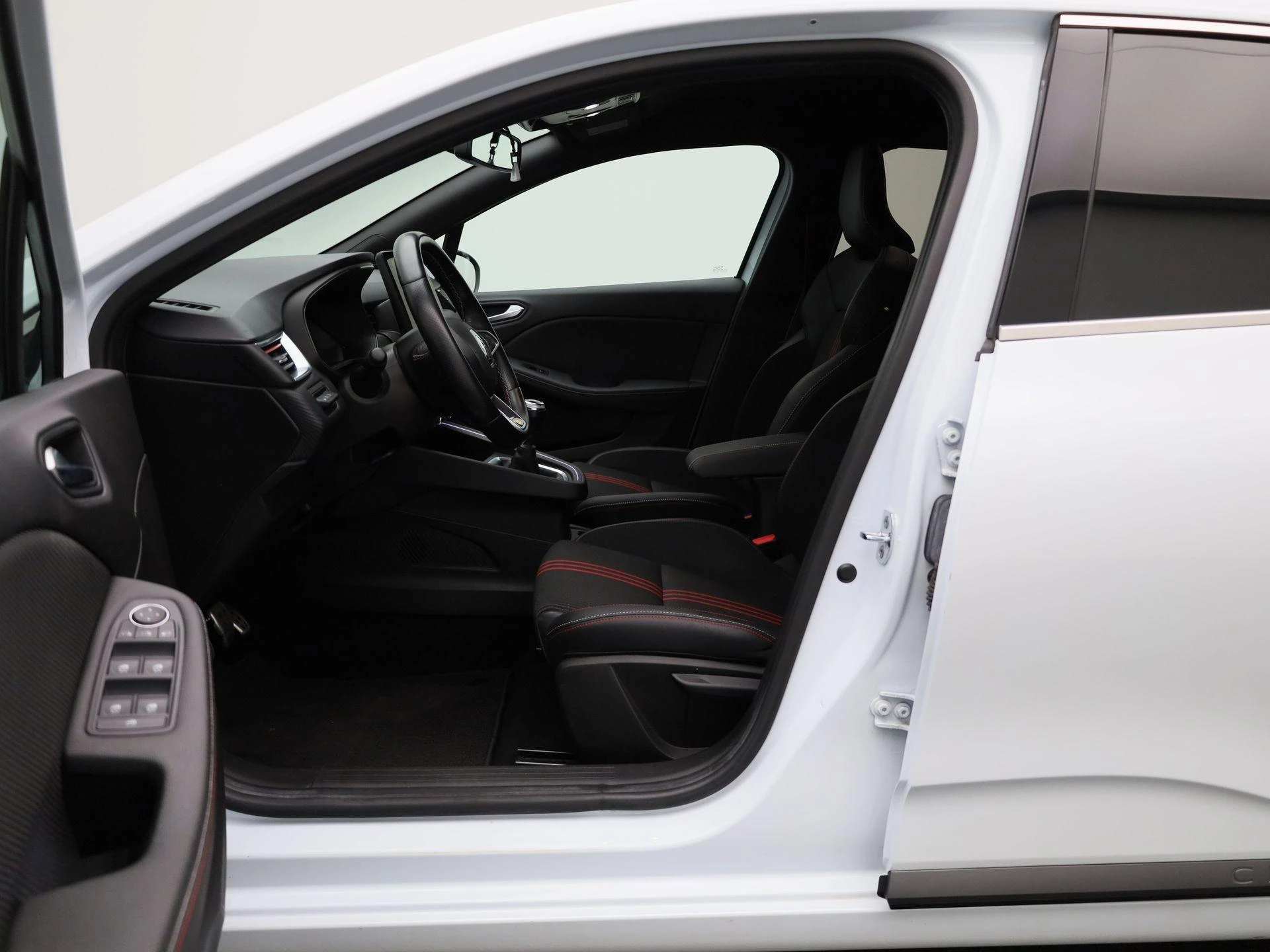 Renault-Clio-image-9