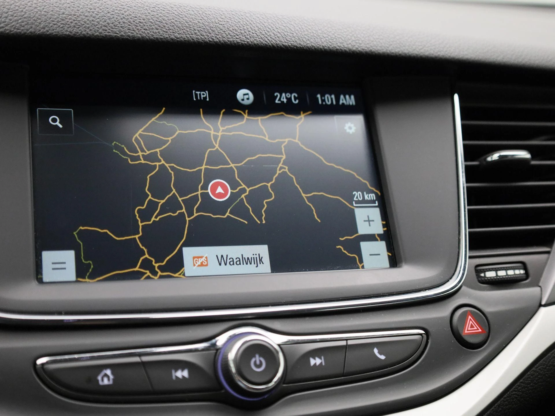 Opel-Astra-image-15