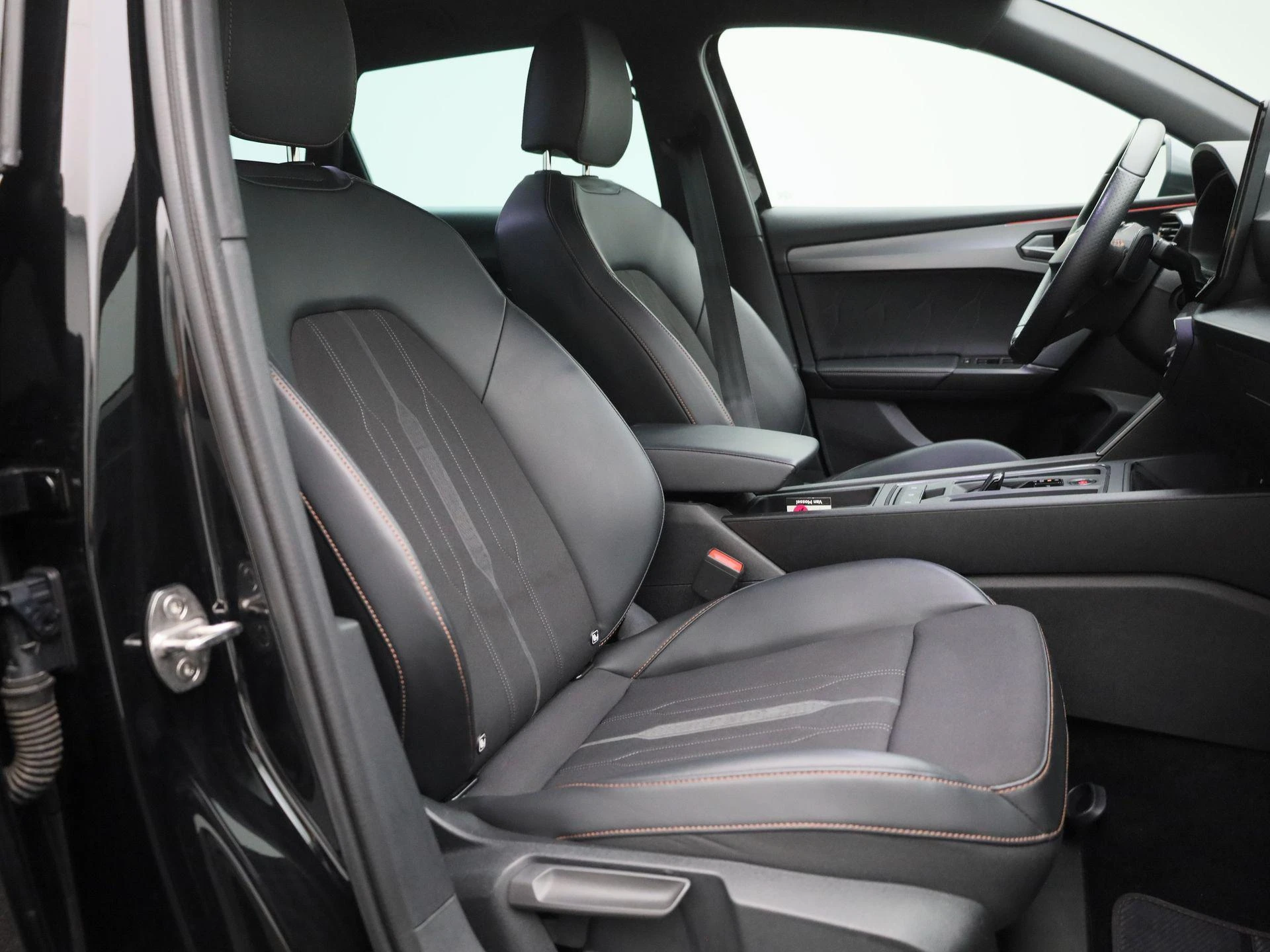 CUPRA-Leon Sportstourer-image-35