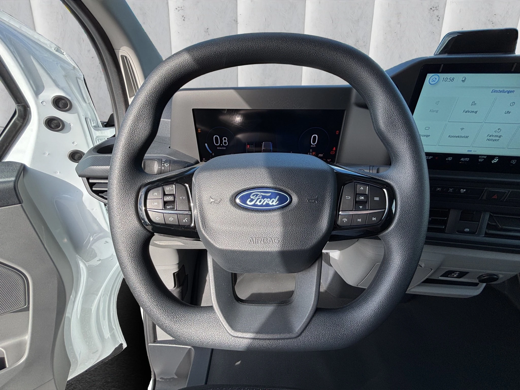 Ford-Transit Custom-image-12