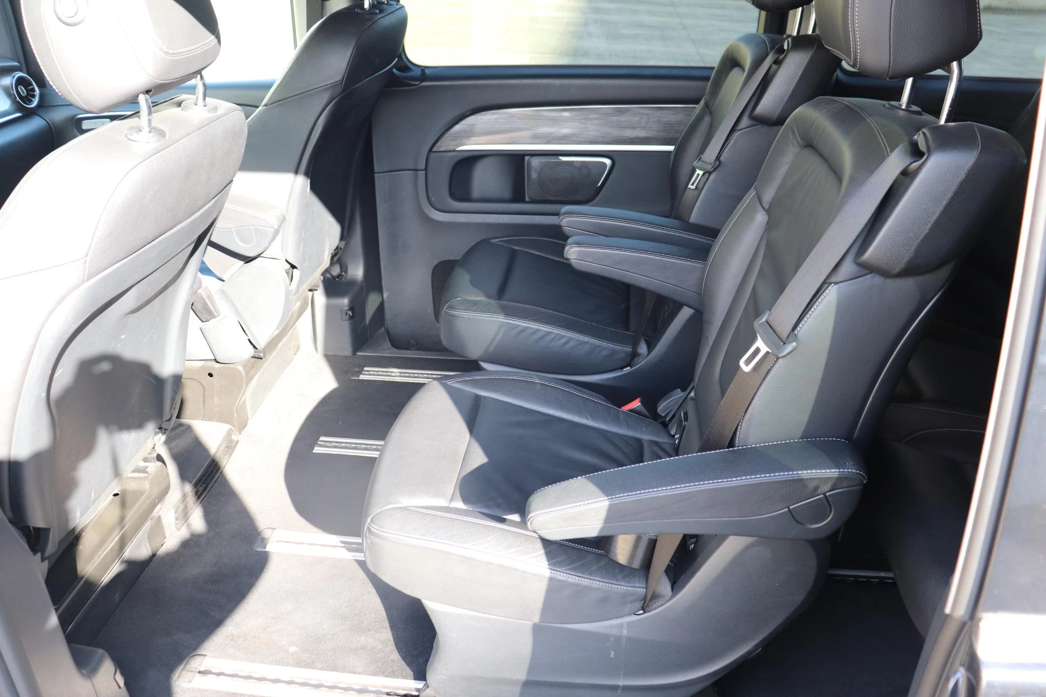 Mercedes-Benz EQV ARRAY 300