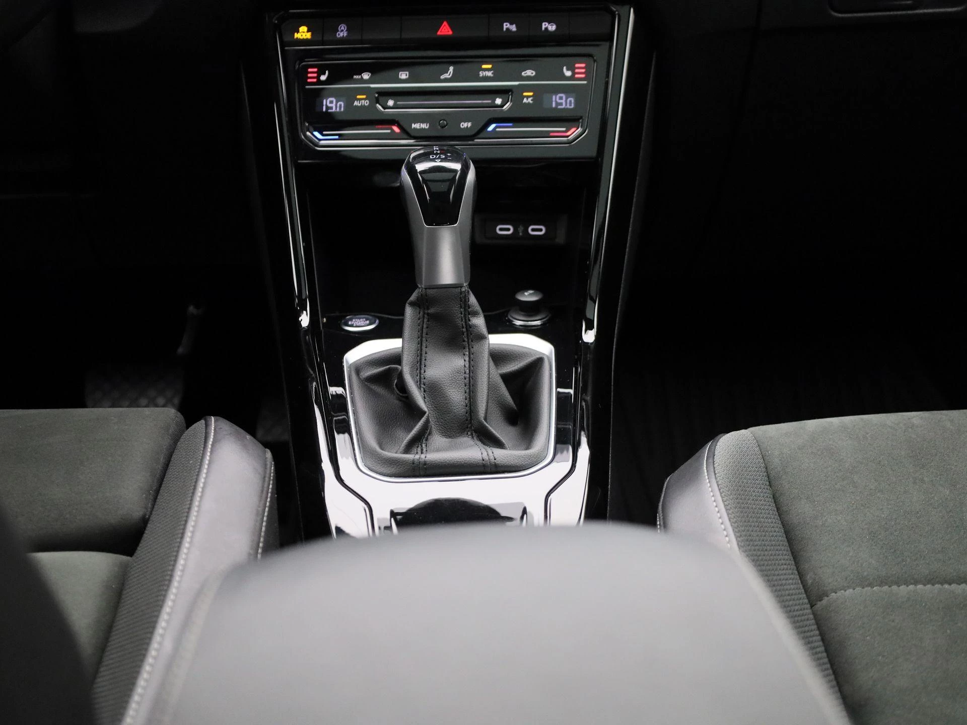 Volkswagen T-Roc 2.0 TDI 110kW Style Business DSG