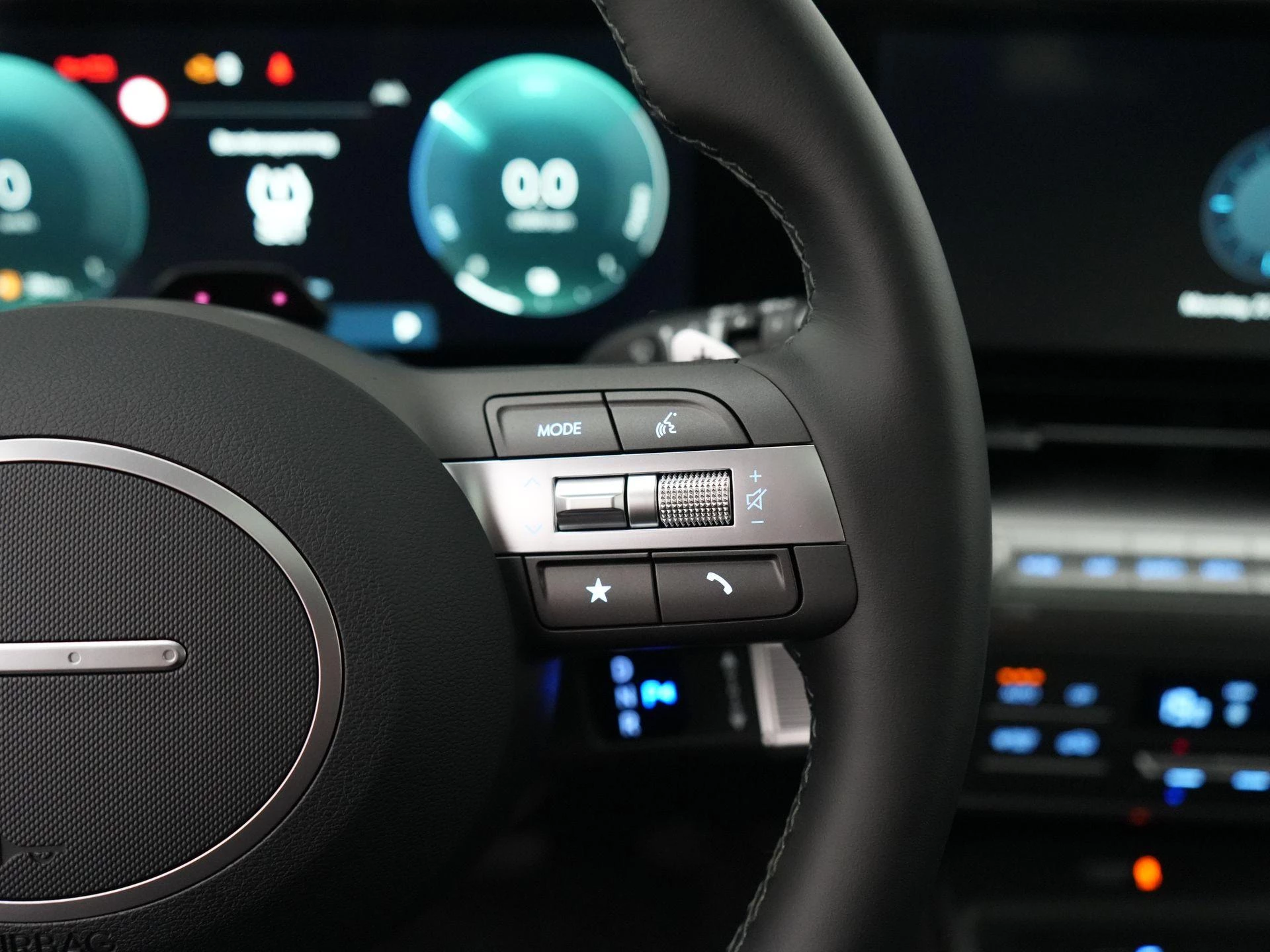 Hyundai Kona 1.6 GDI HEV Premium Sky