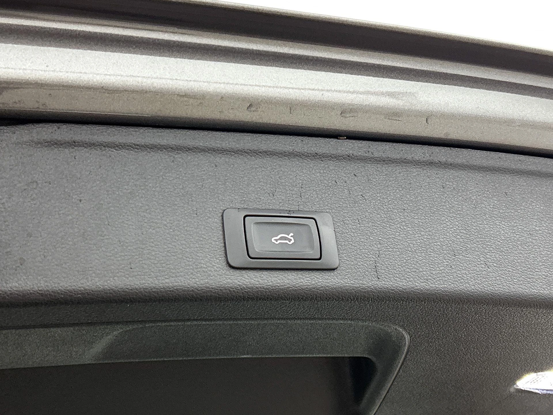Audi-A4-image-18