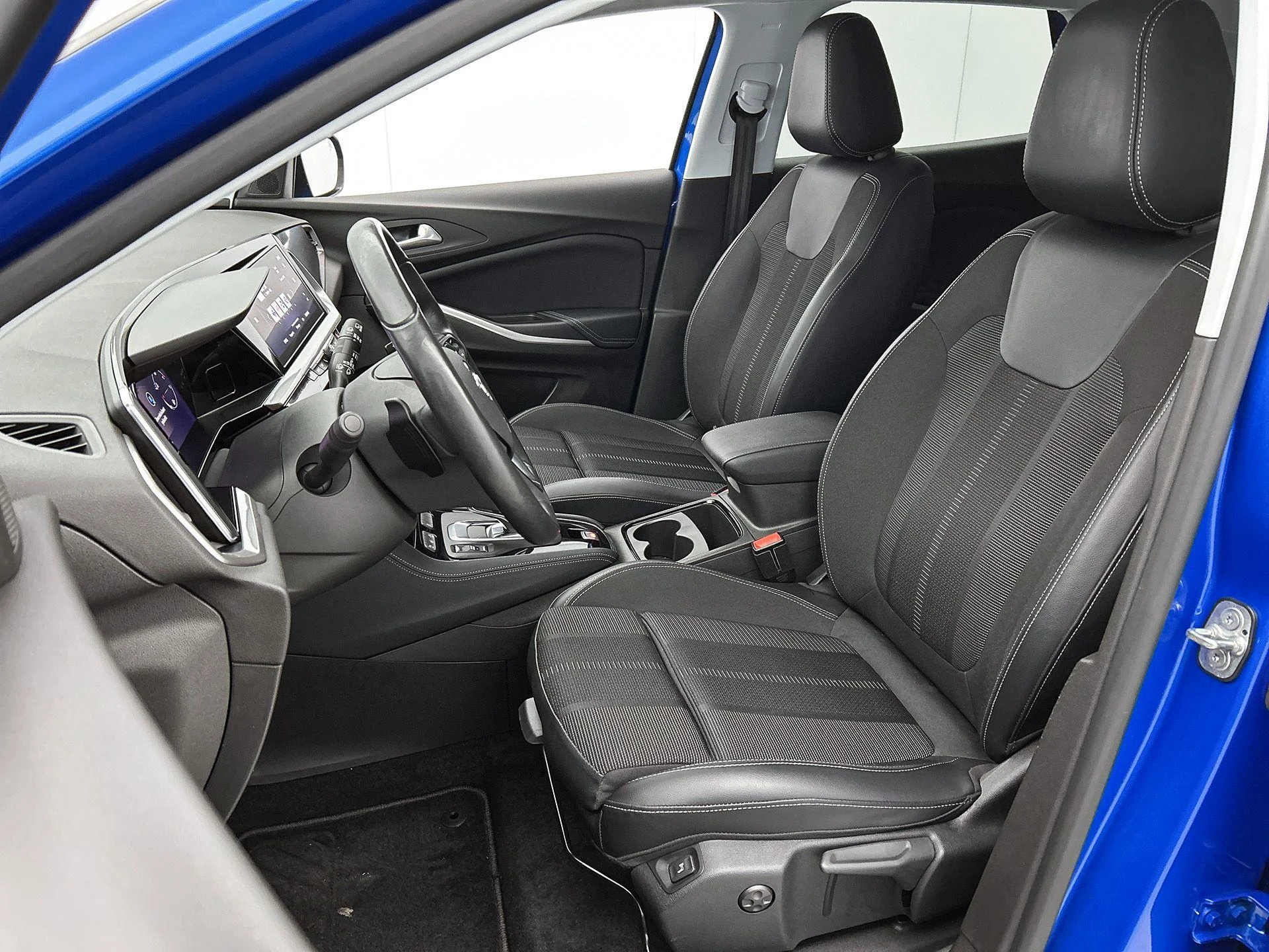 Opel-Grandland-image-41