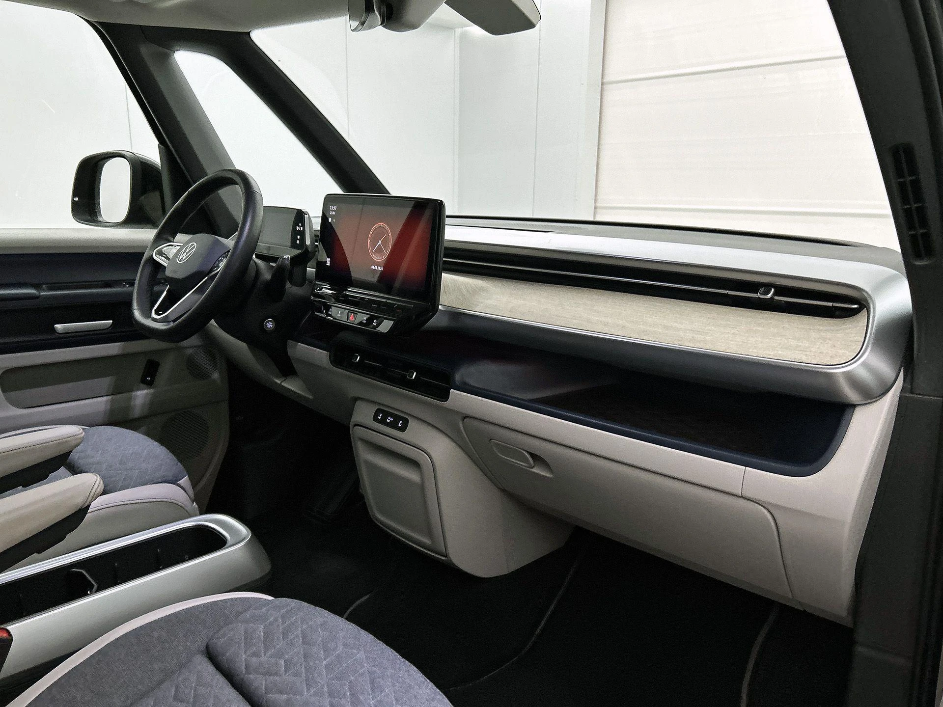 Volkswagen-ID. Buzz-image-17