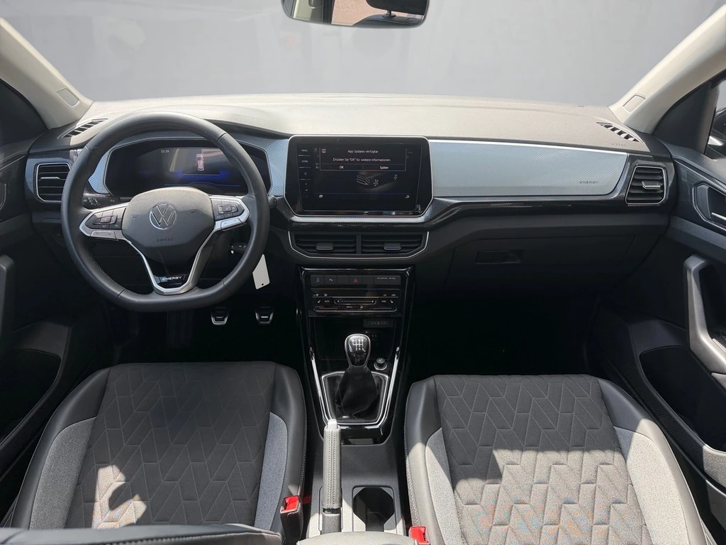 Volkswagen-T-Cross-image-7