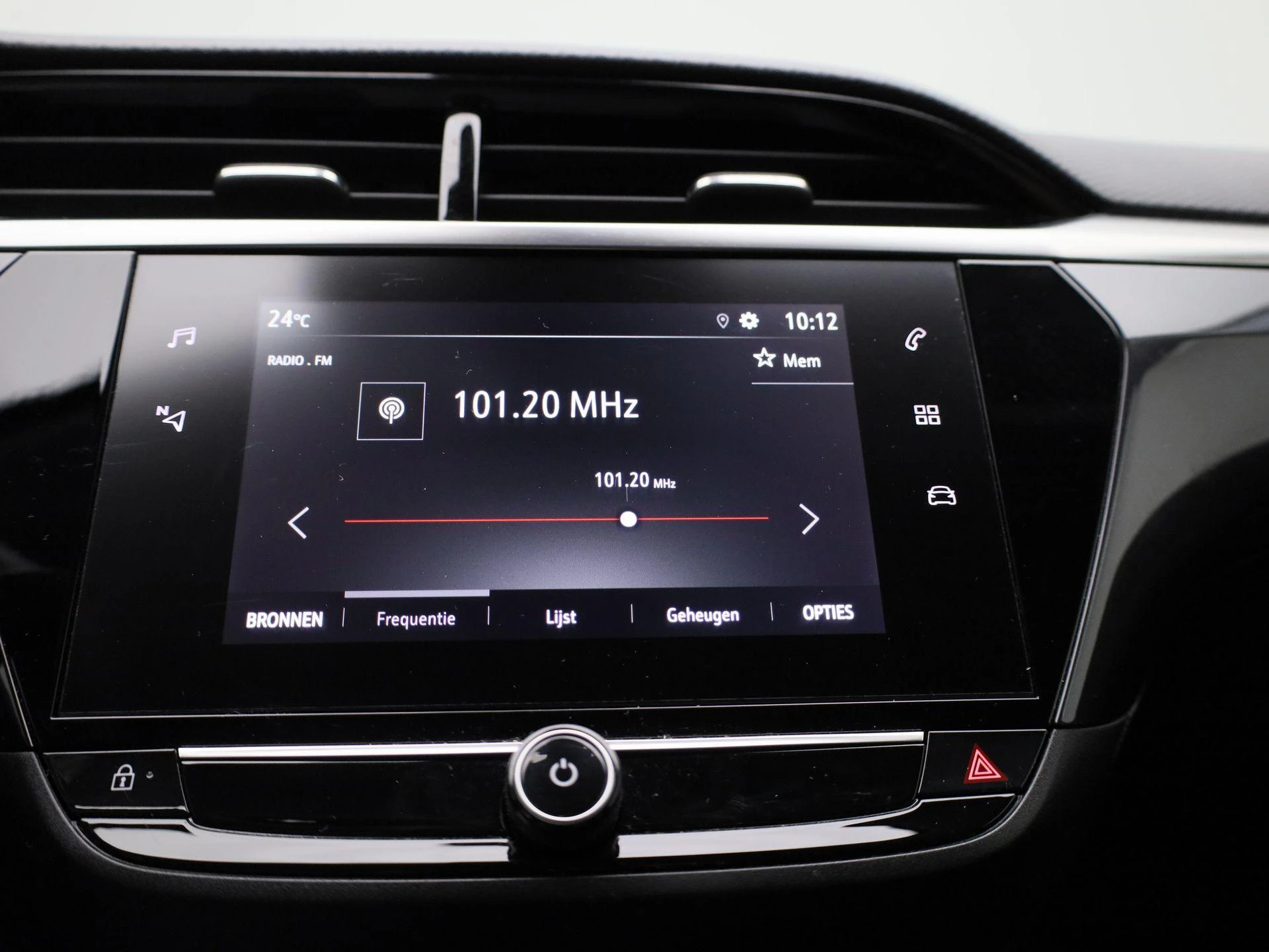 Opel-Corsa-image-14