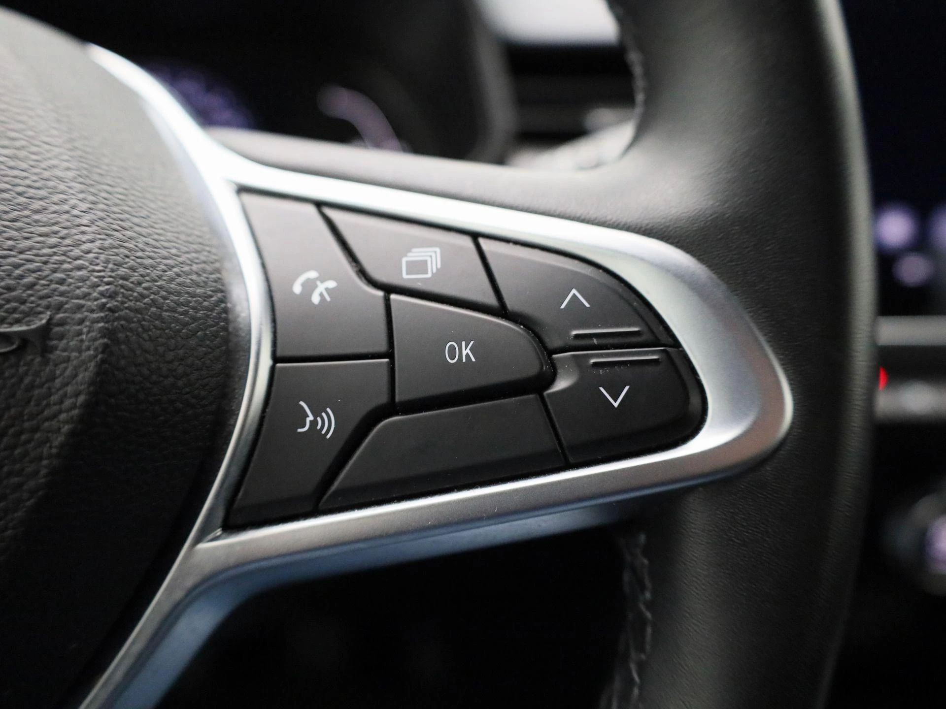 Renault-Clio-image-15