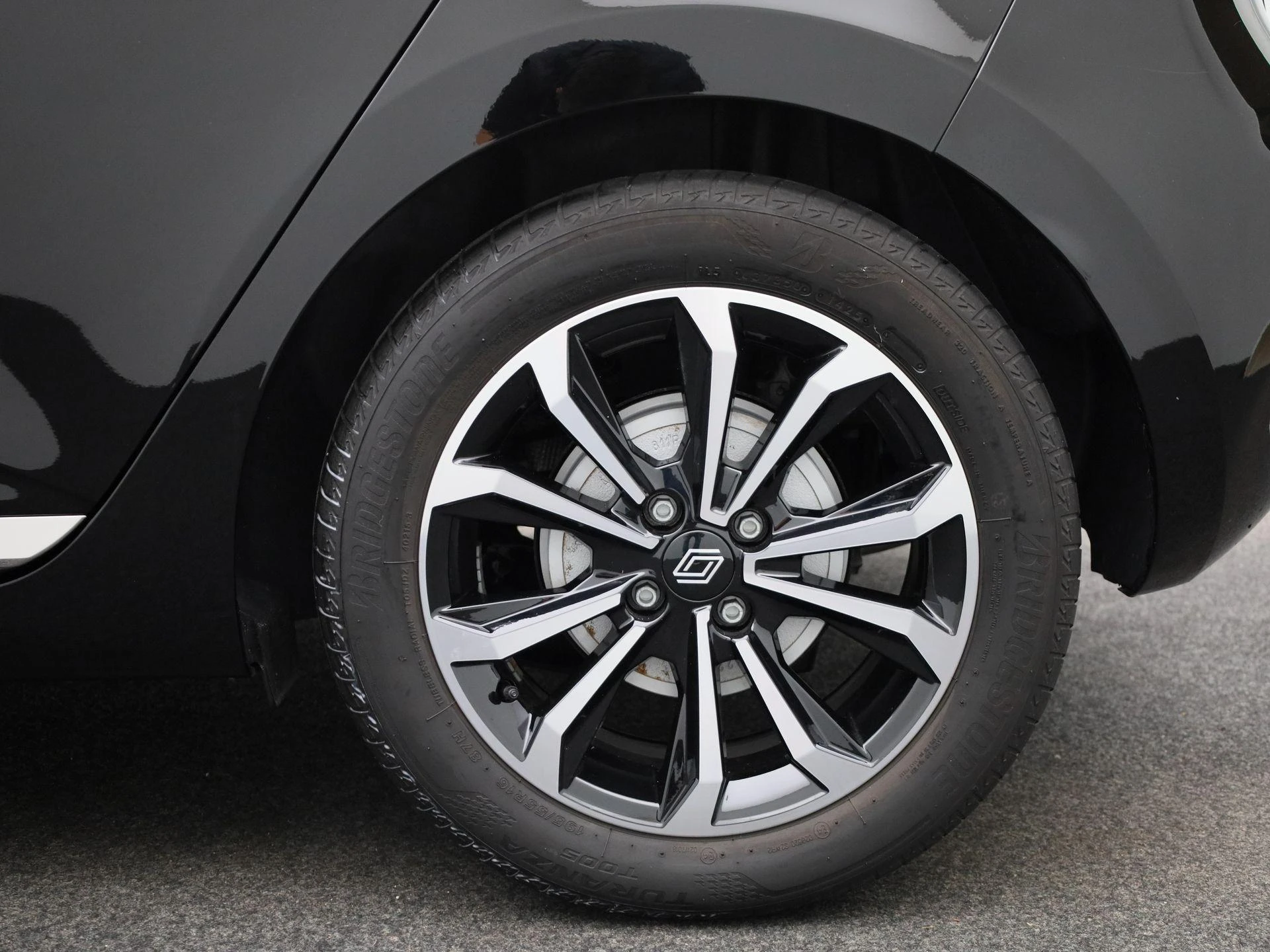 Renault-Clio-image-12