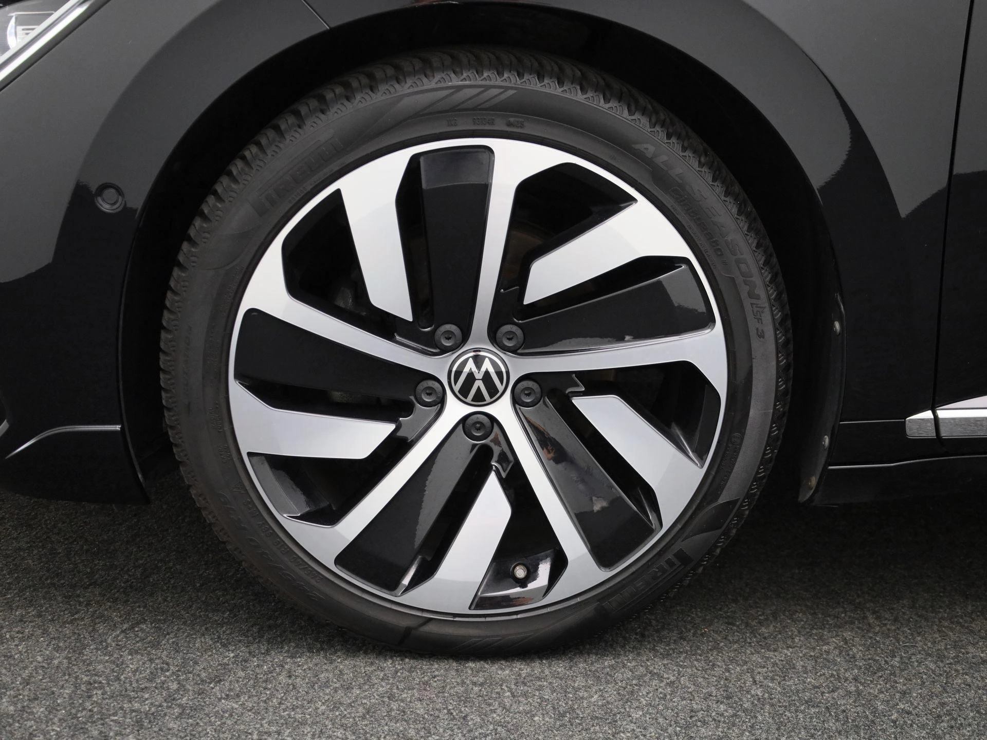 Volkswagen-Arteon-image-16