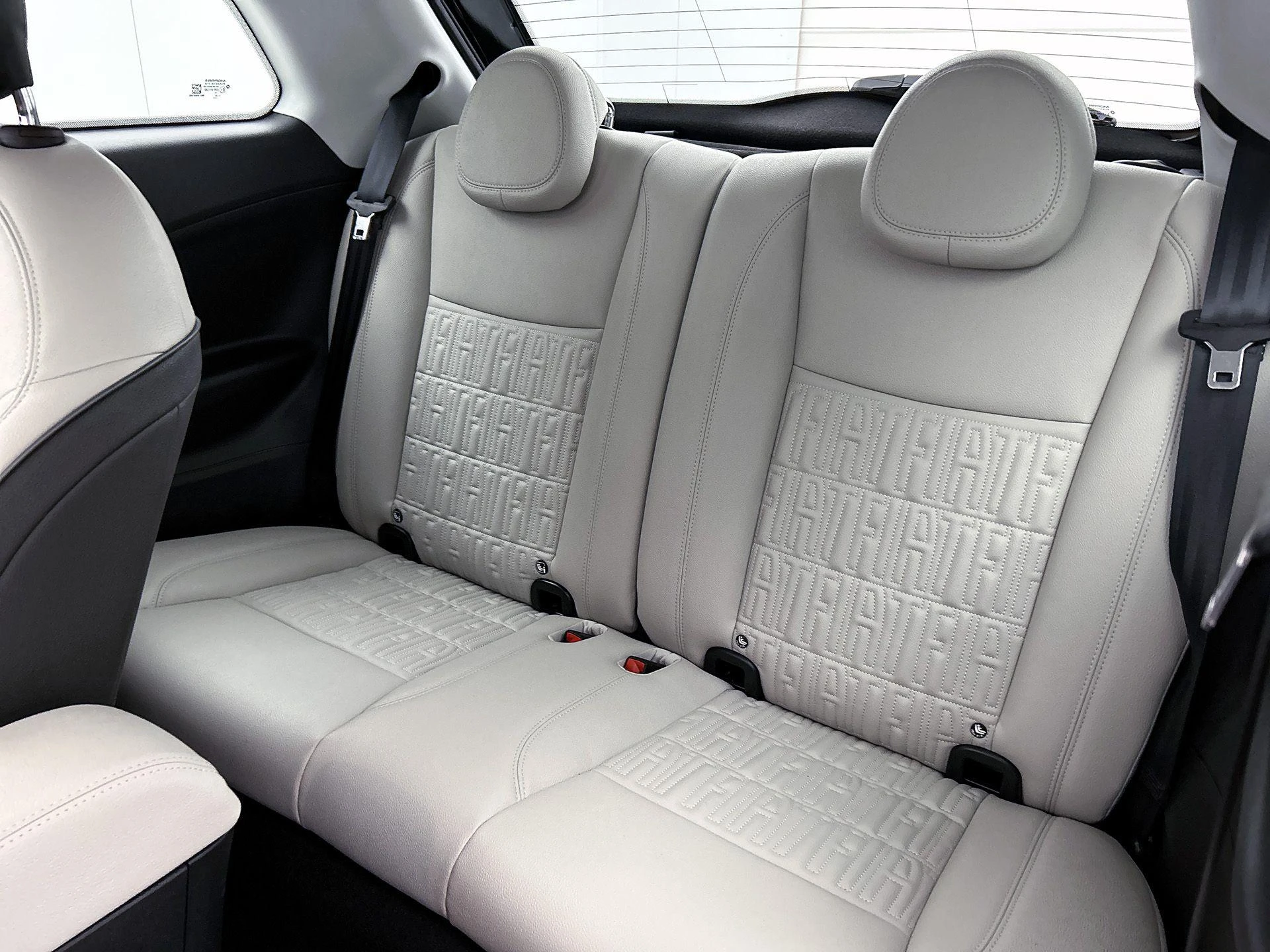 Fiat-500e-image-18