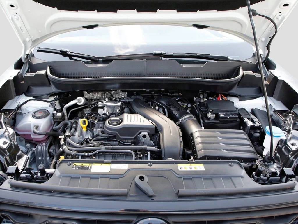 Volkswagen-T-Cross-image-6