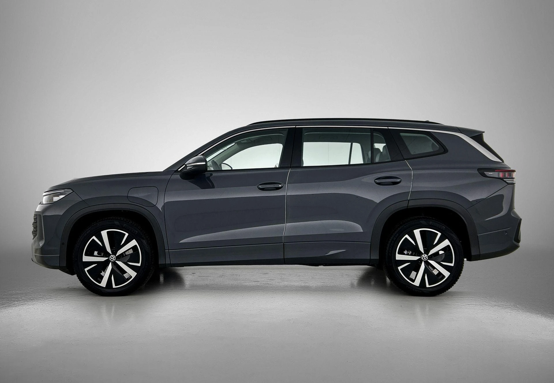 Volkswagen-Tayron-image-1