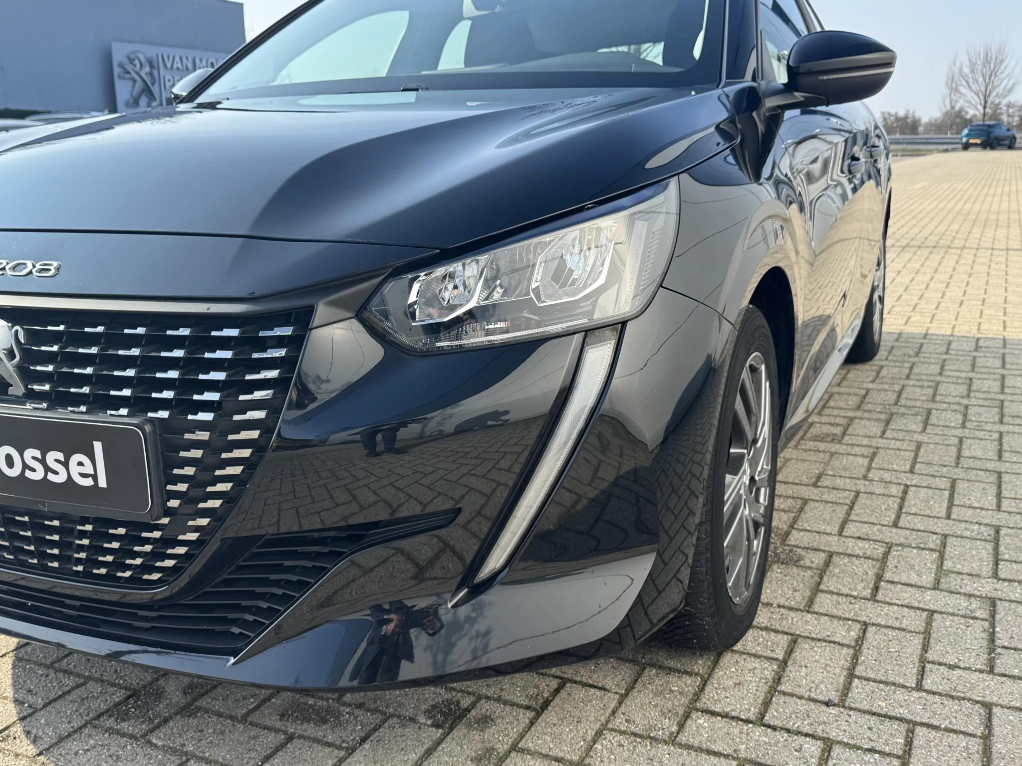 Peugeot-208-image-9