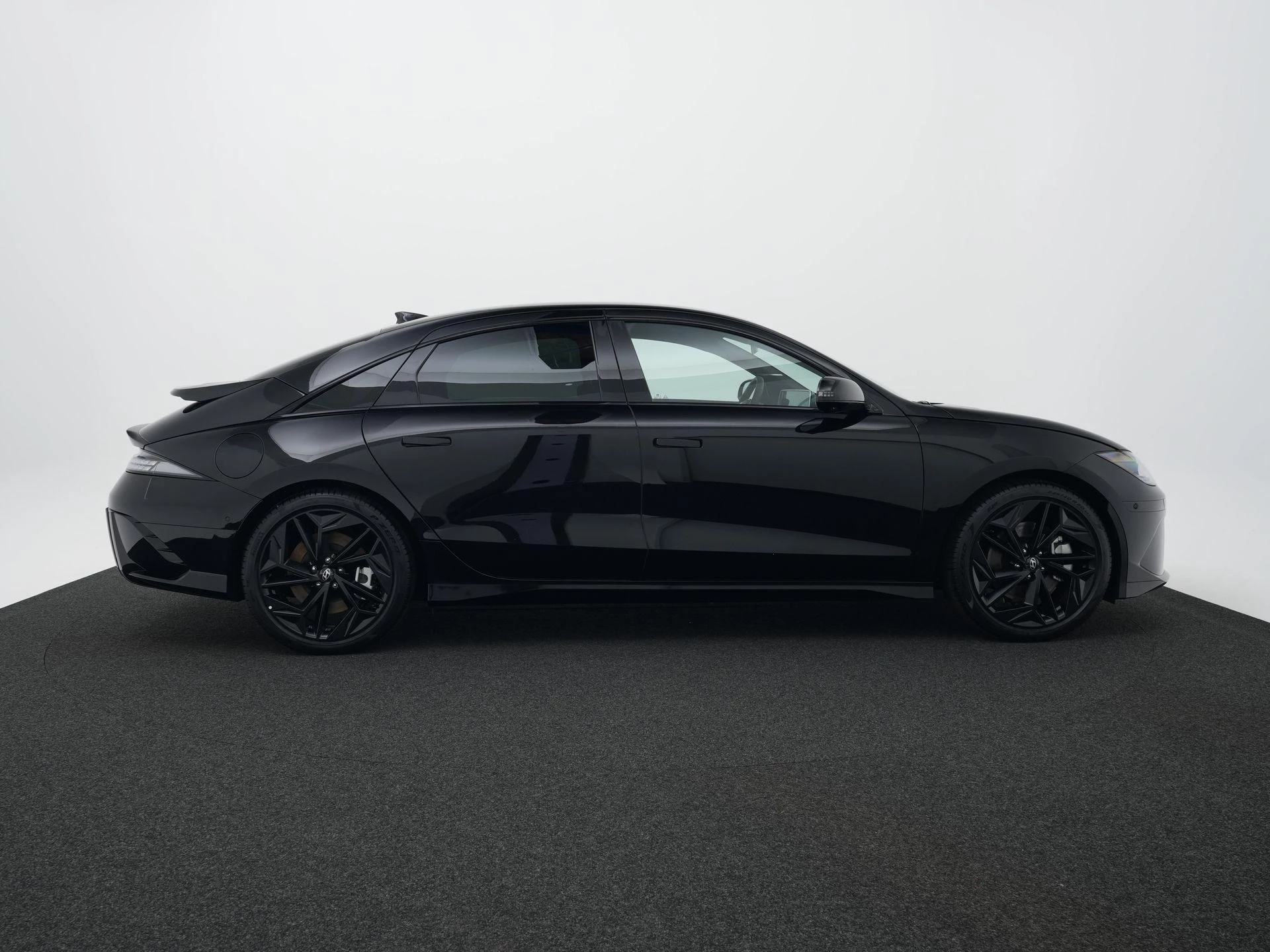 Hyundai IONIQ 6 Business 77.4 kWh