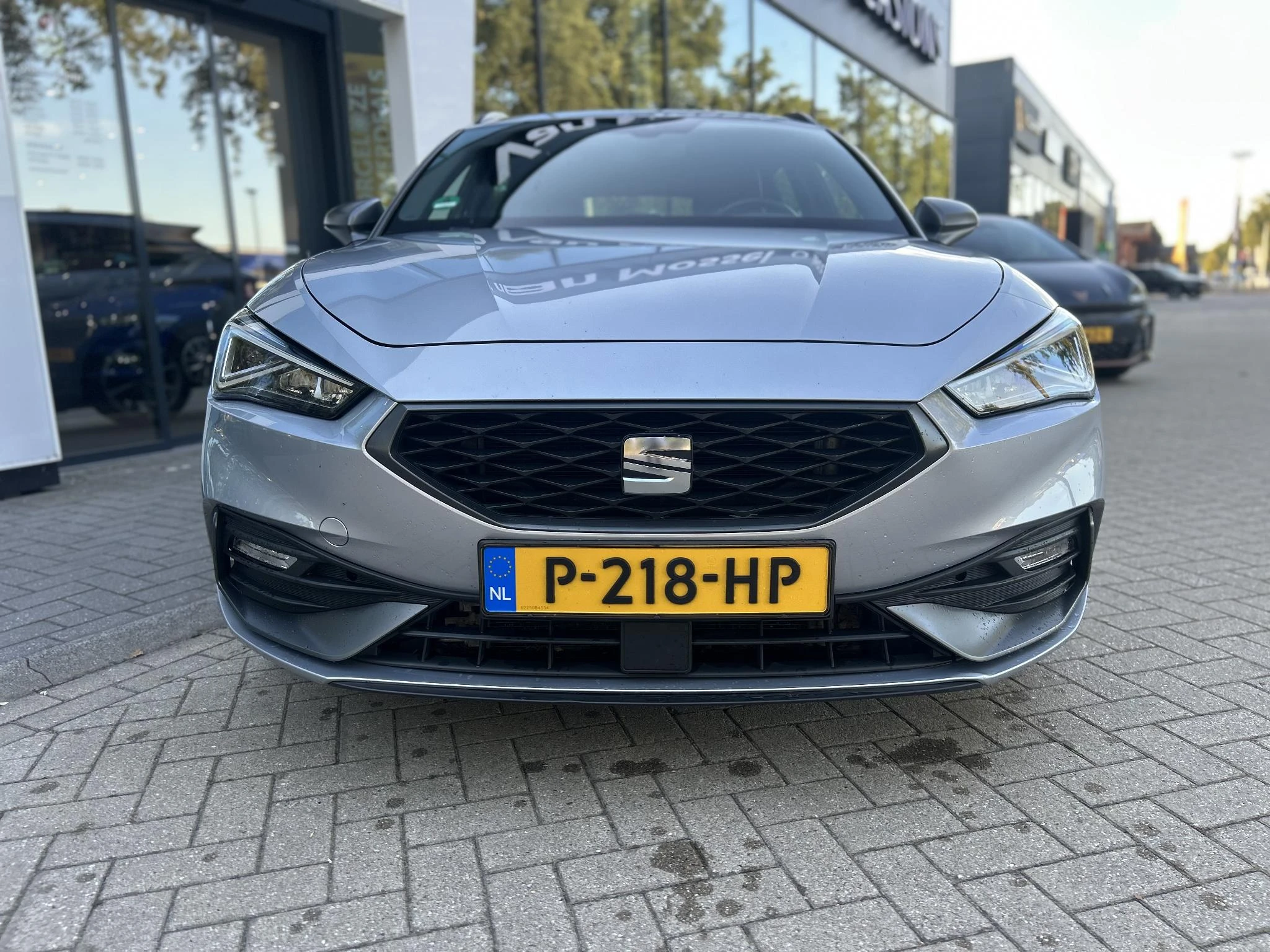 SEAT-Leon-image-1