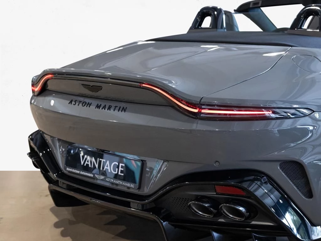 Aston Martin V8 Vantage Roadster Aston Martin Hamburg