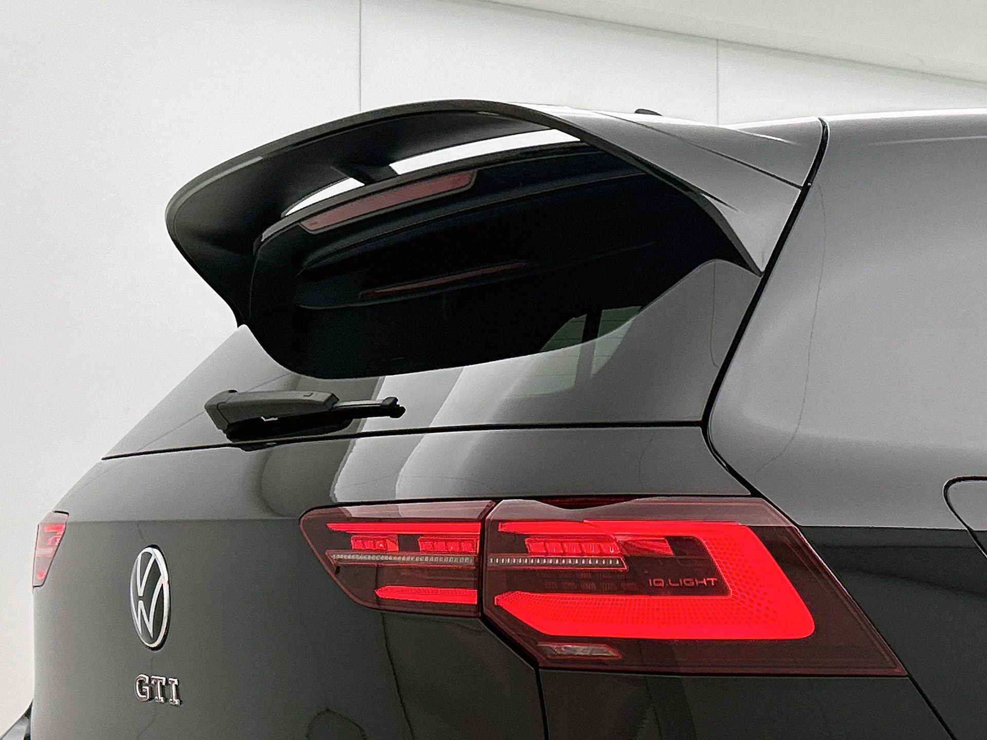 Volkswagen-Golf-image-35