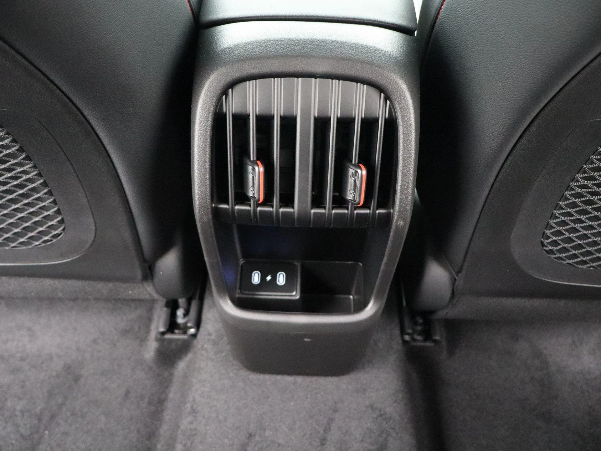 Hyundai-Kona-image-40