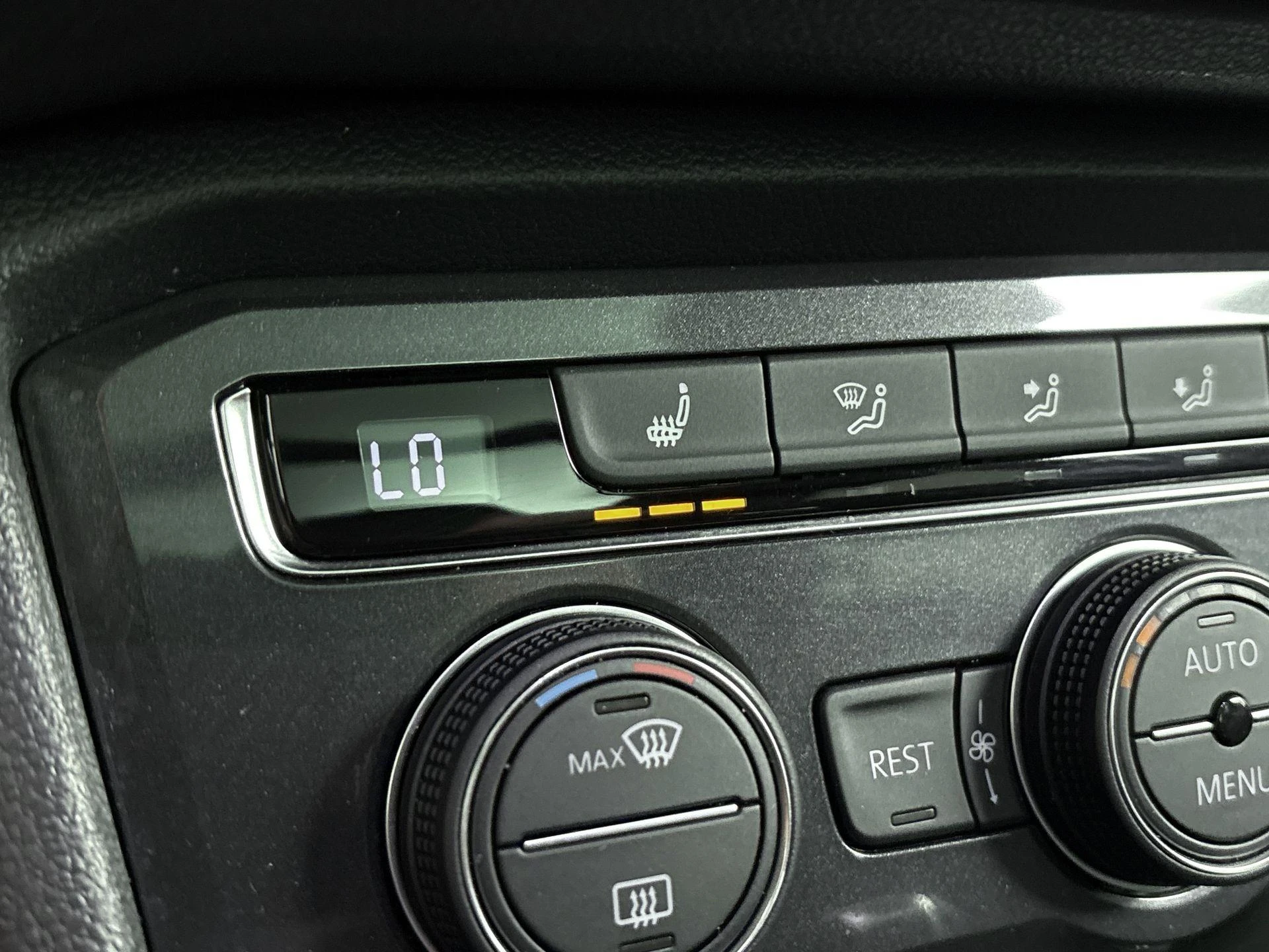 Volkswagen-Tiguan Allspace-image-7