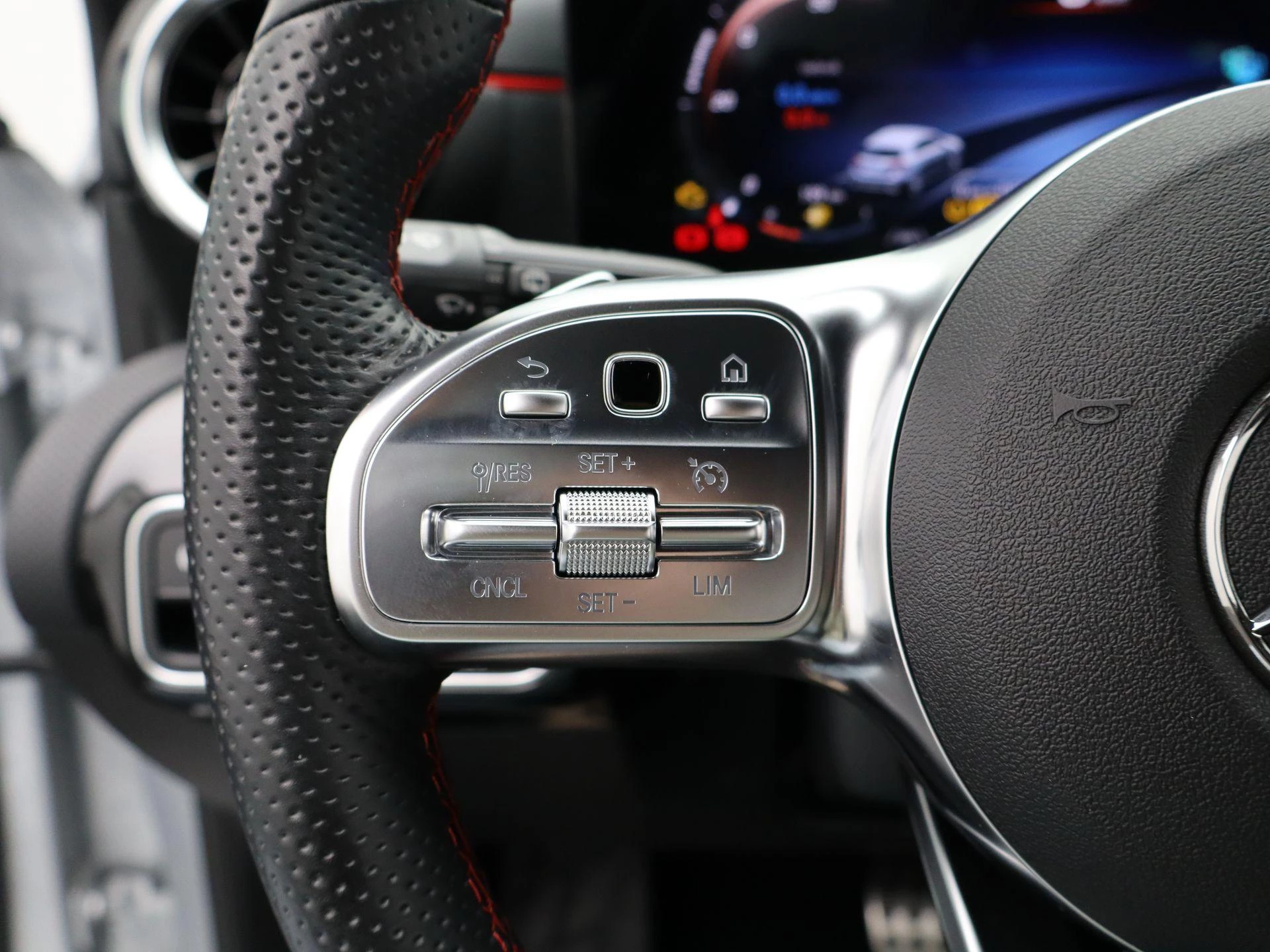 Mercedes-Benz-A-Klasse-image-19