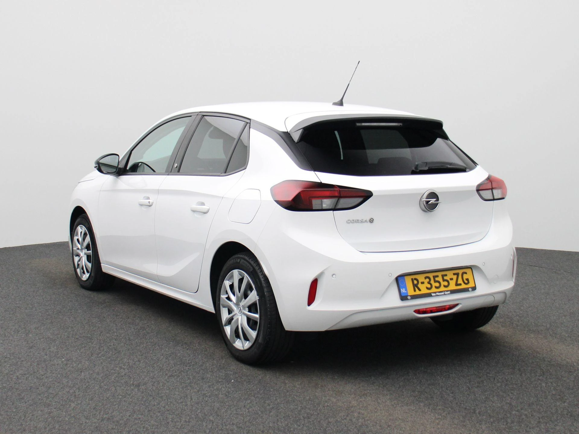 Opel-Corsa-e-image-1