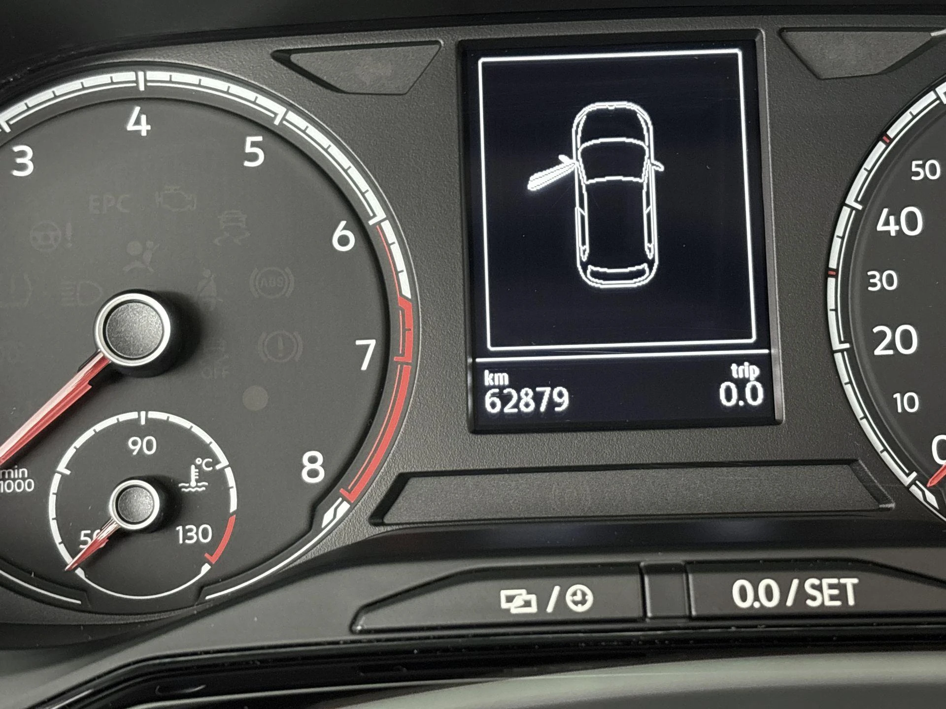 Volkswagen-Polo-image-13