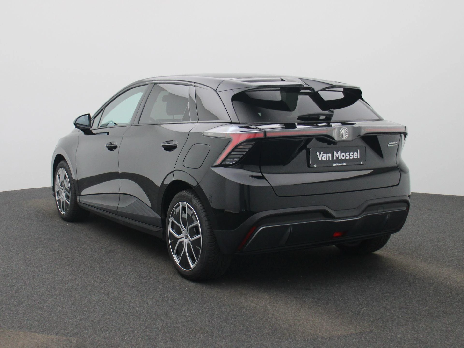 MG-MG4 EV-image-1