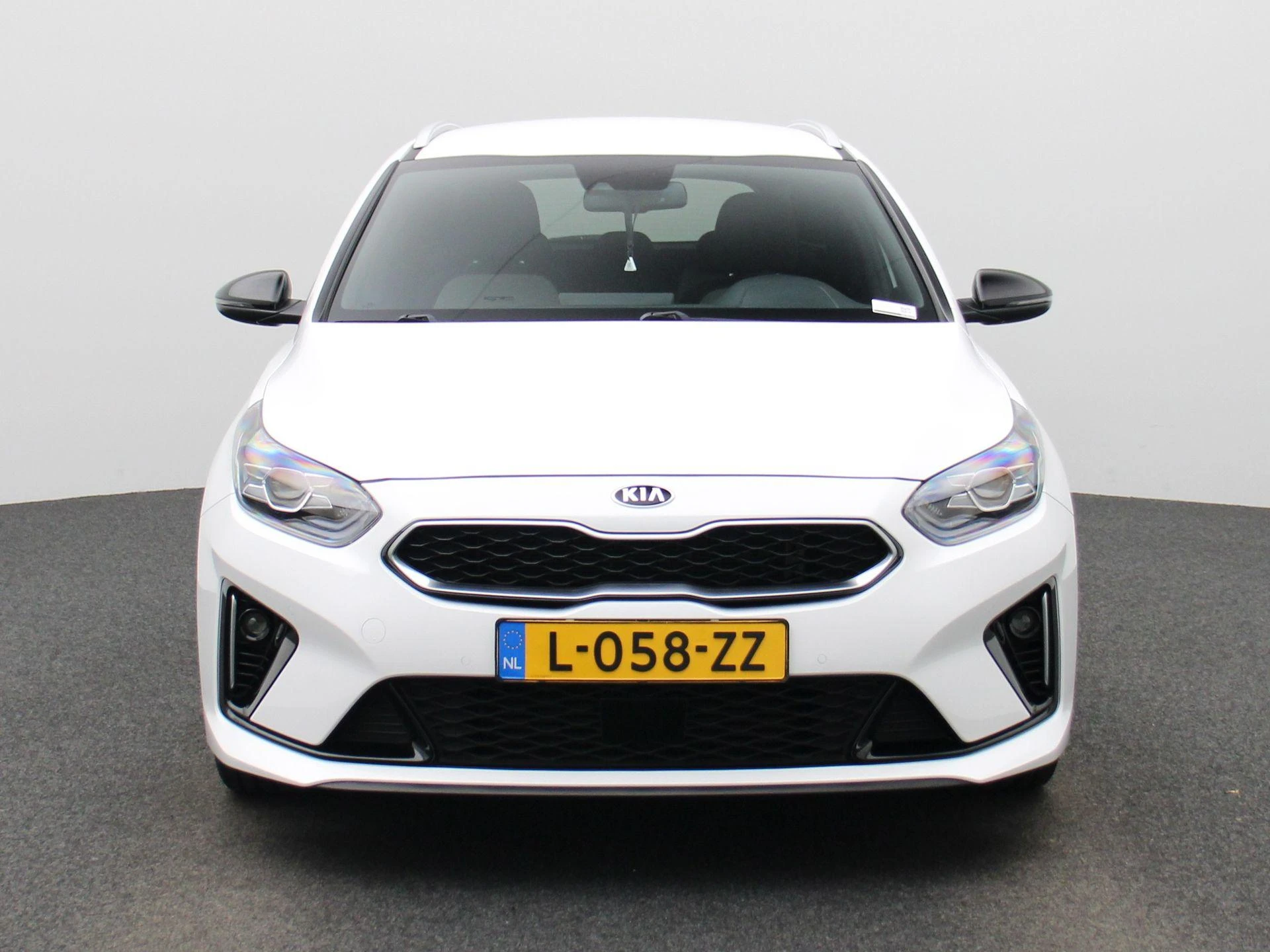 Kia-Ceed Sportswagon-image-2