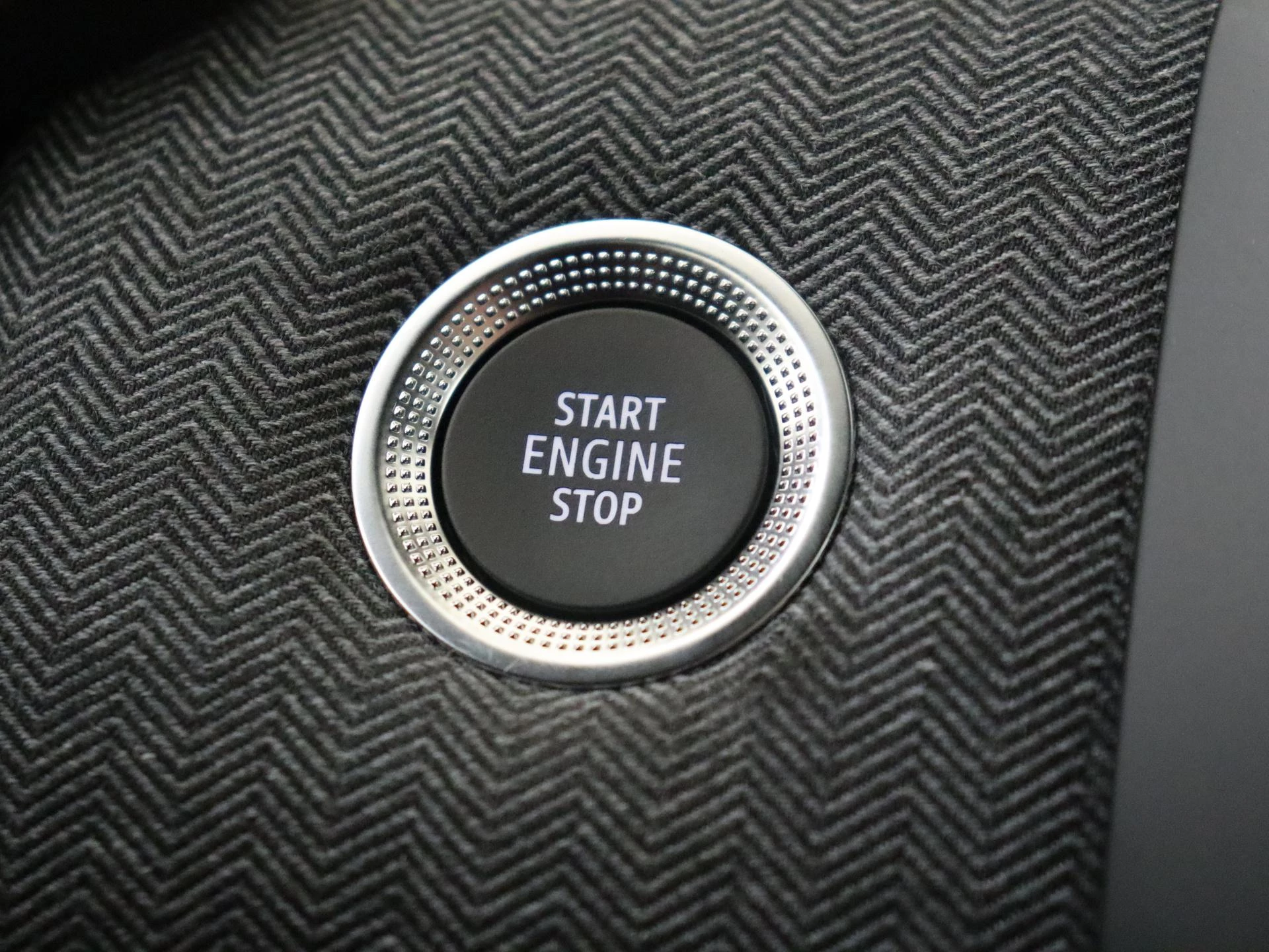 Renault-Clio-image-19