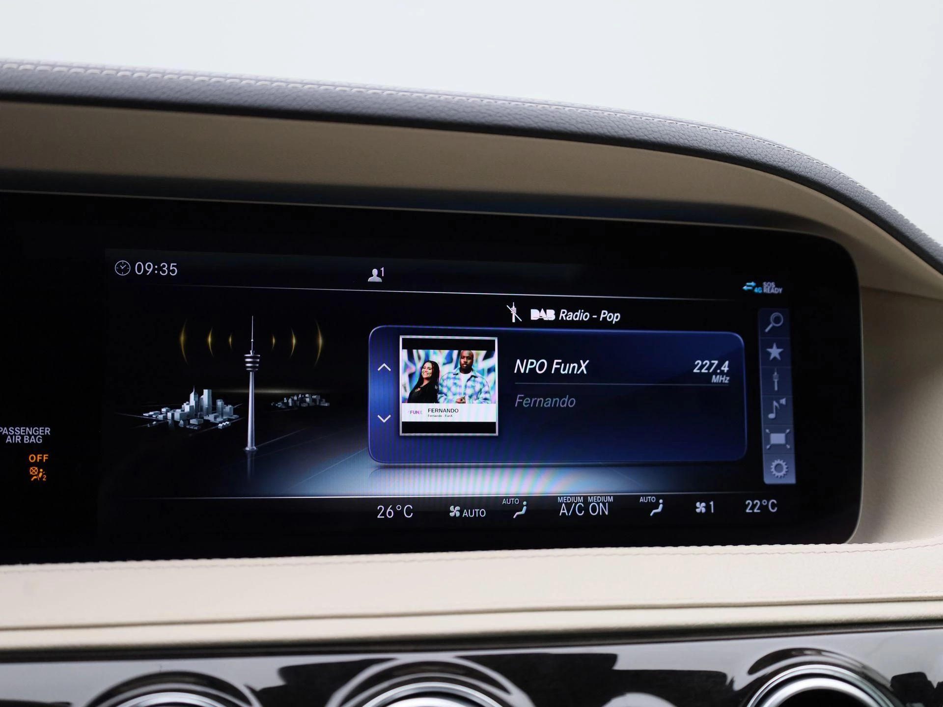 Mercedes-Benz-S-Klasse-image-21