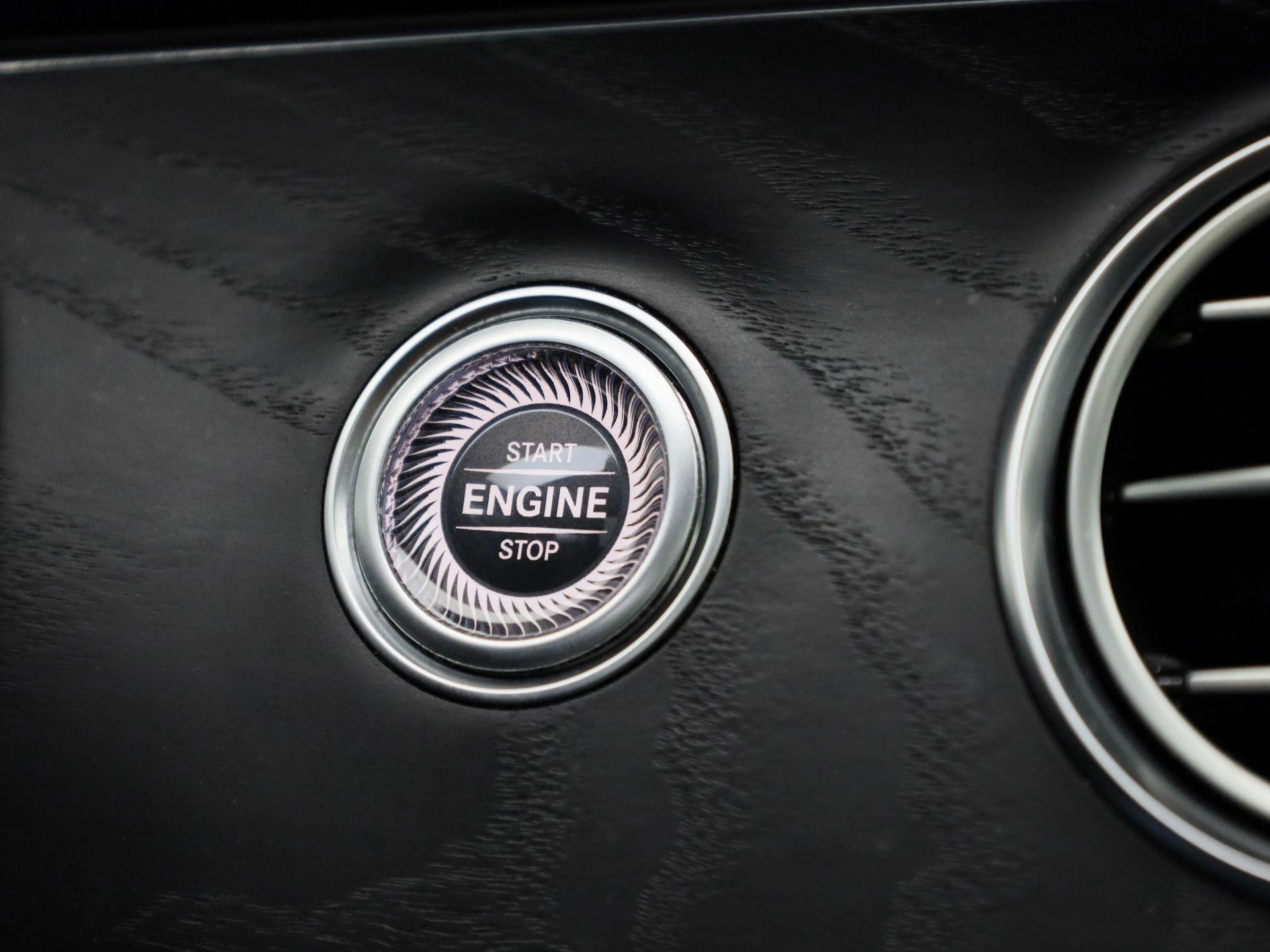 Mercedes-Benz-Classe E-image-30