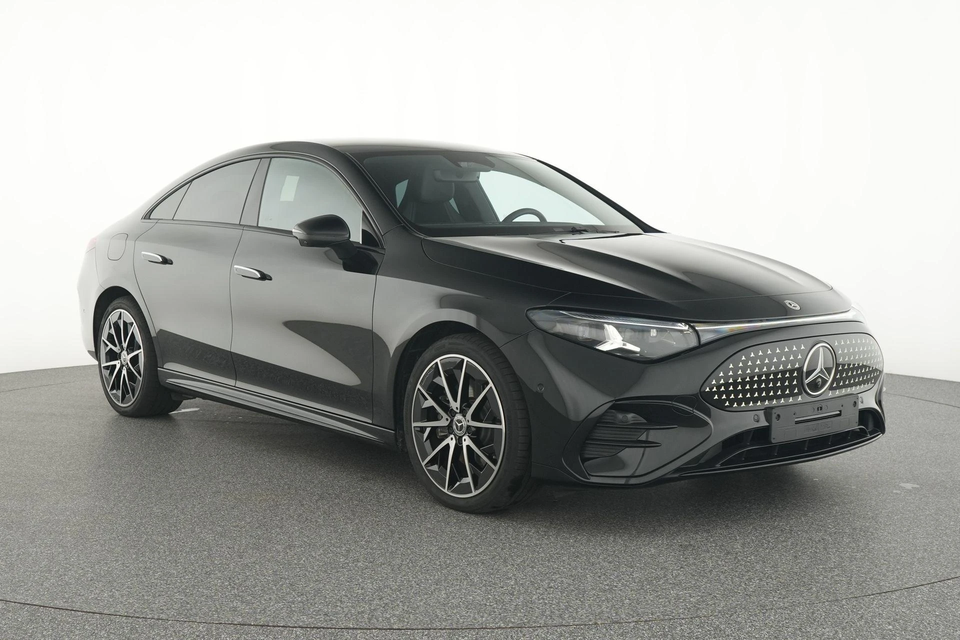 Mercedes-Benz-CLA-image-1