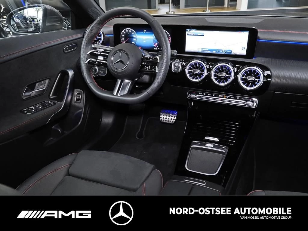 Mercedes-Benz CLA 200 d AMG COUPÉ ADV.+ MBUX HANDS-FREE AMG Line