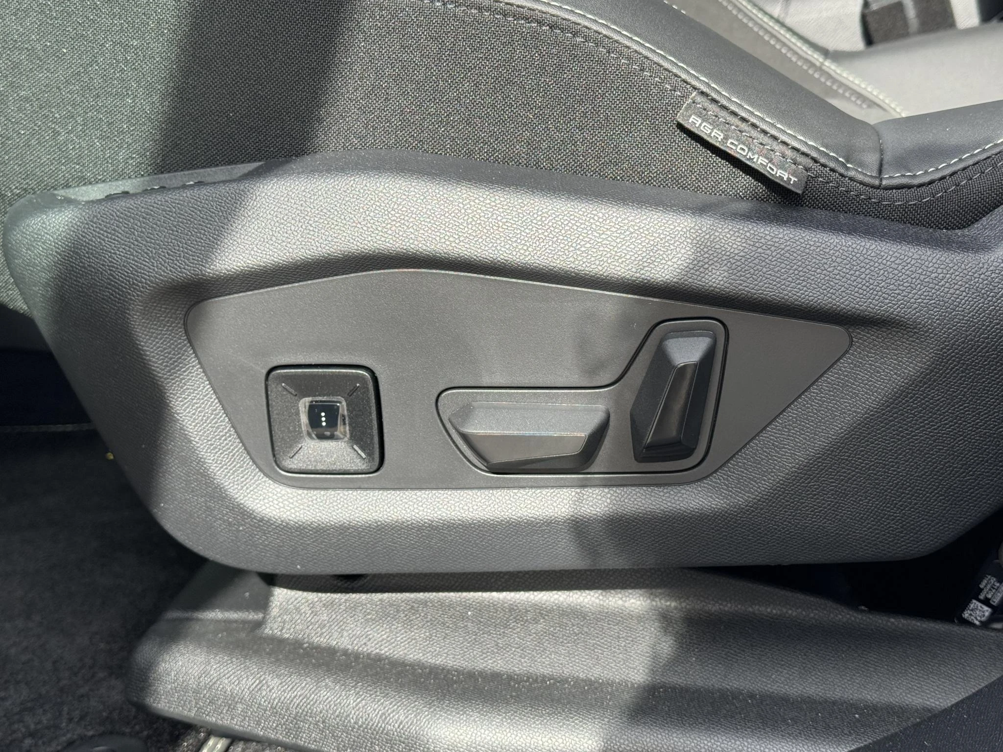 Peugeot-e-3008-image-22