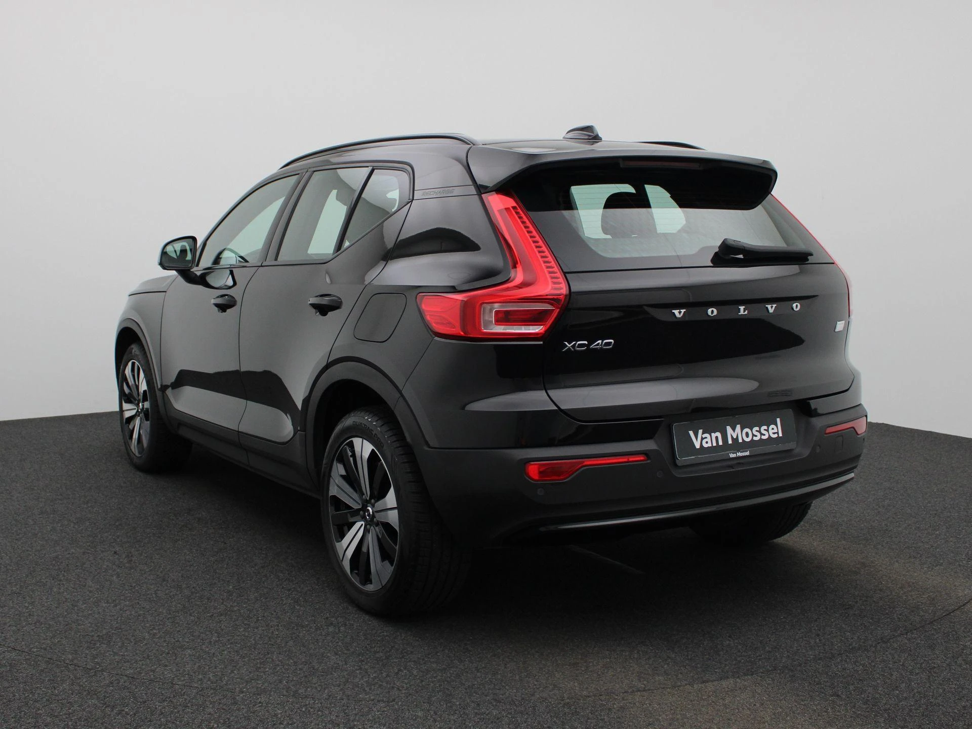 Volvo-XC40-image-3