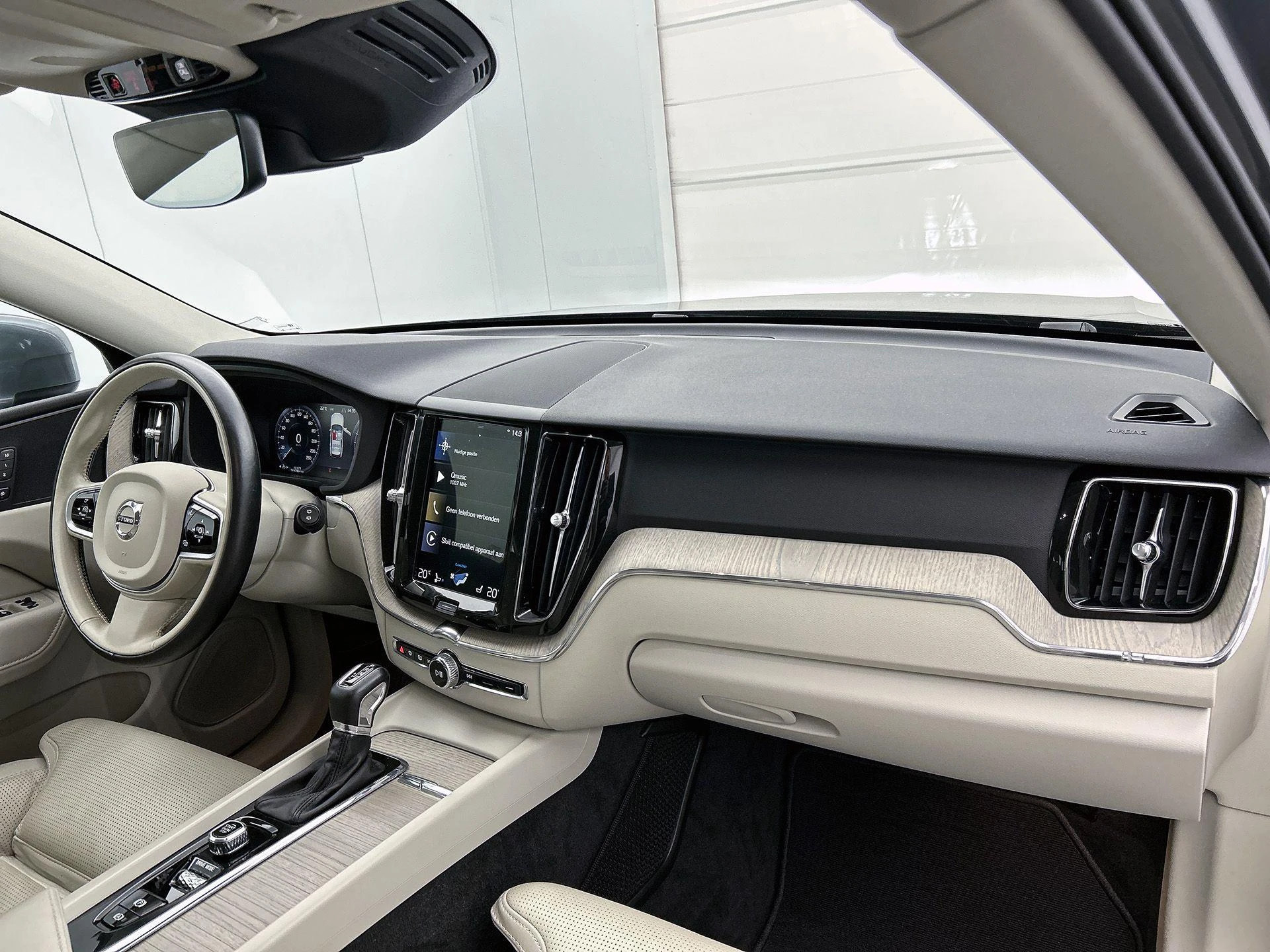 Volvo-XC60-image-19