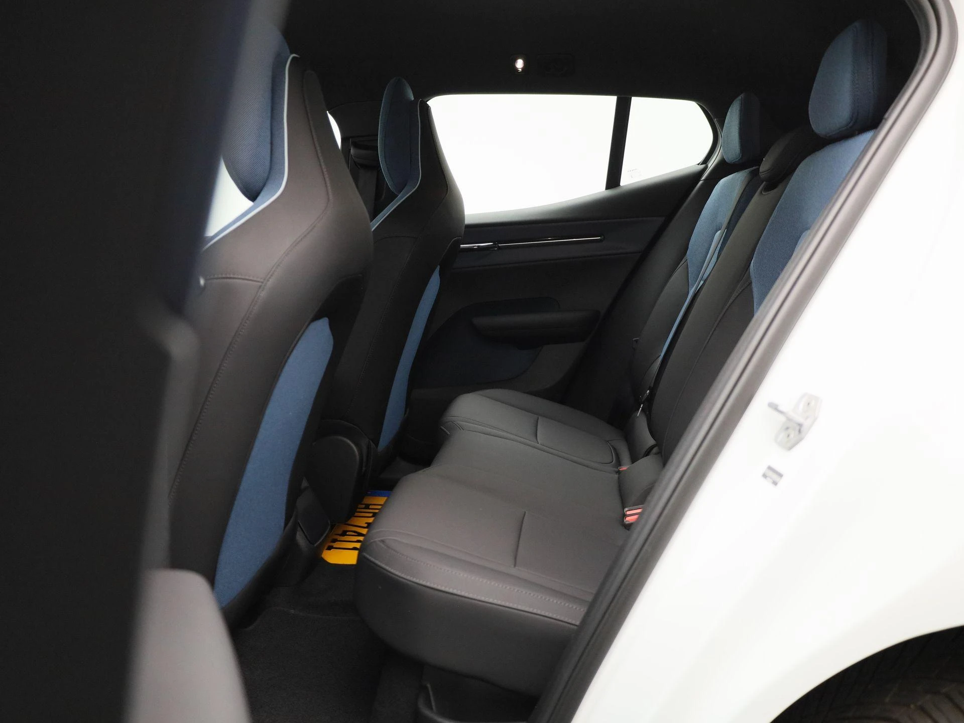 Volvo-EX30-image-9