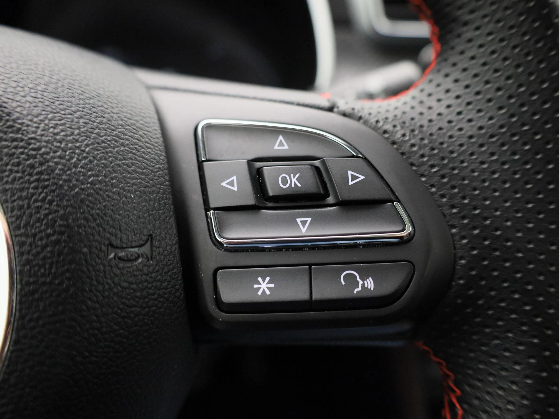 MG-ZS EV-image-16