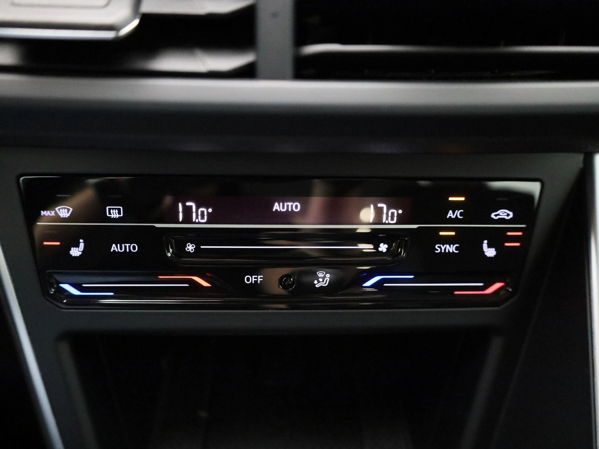 Volkswagen-Polo-image-22
