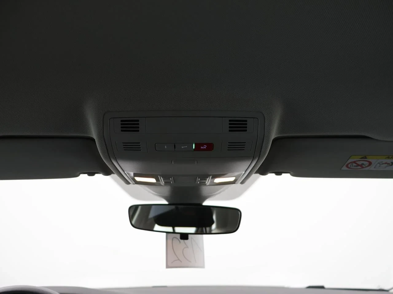 Volkswagen-Polo-image-11